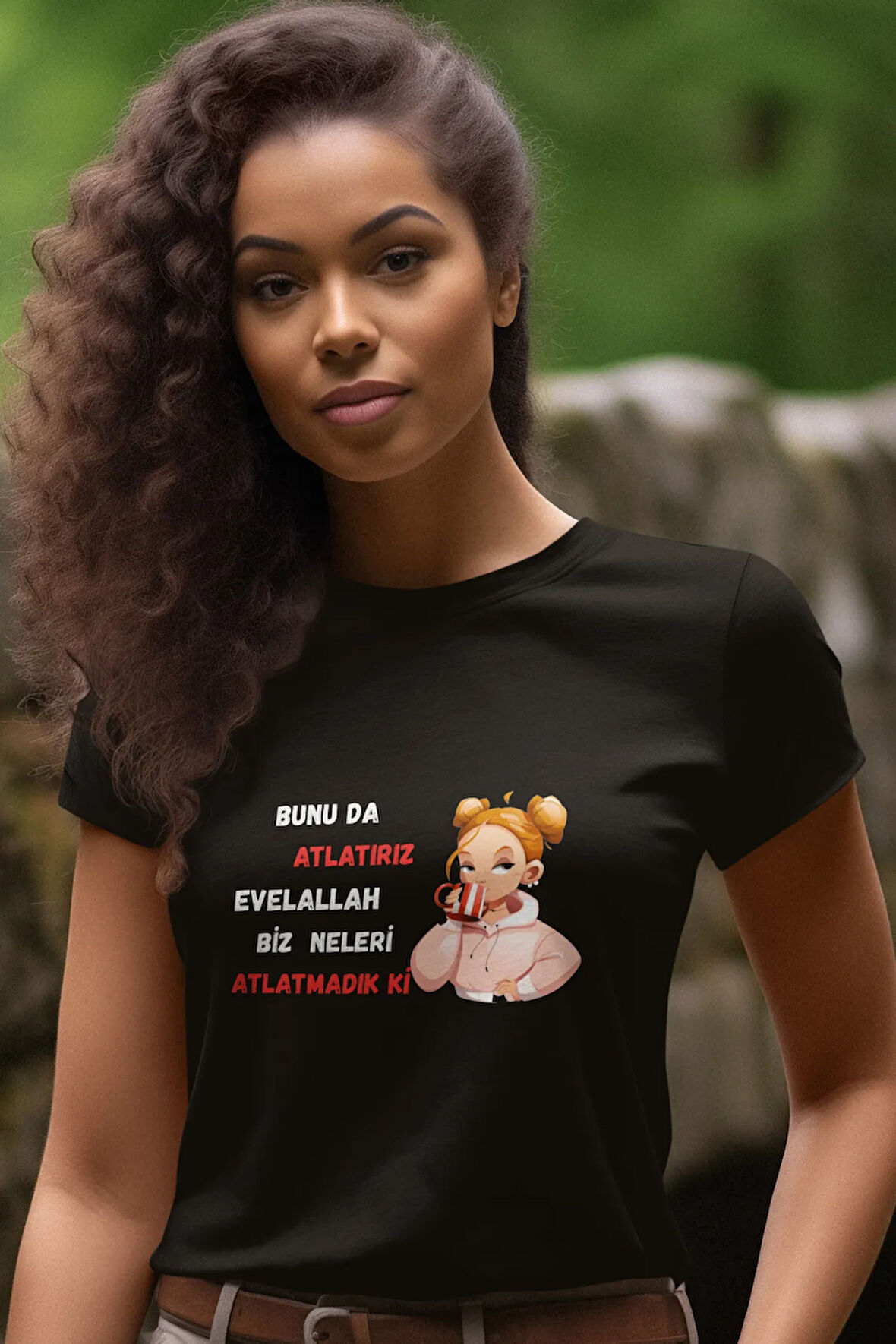 Bunu da Atlatırız Evelallah Baskılı Eğlenceli Hediyelik Renkli Unisex T-Shirt
