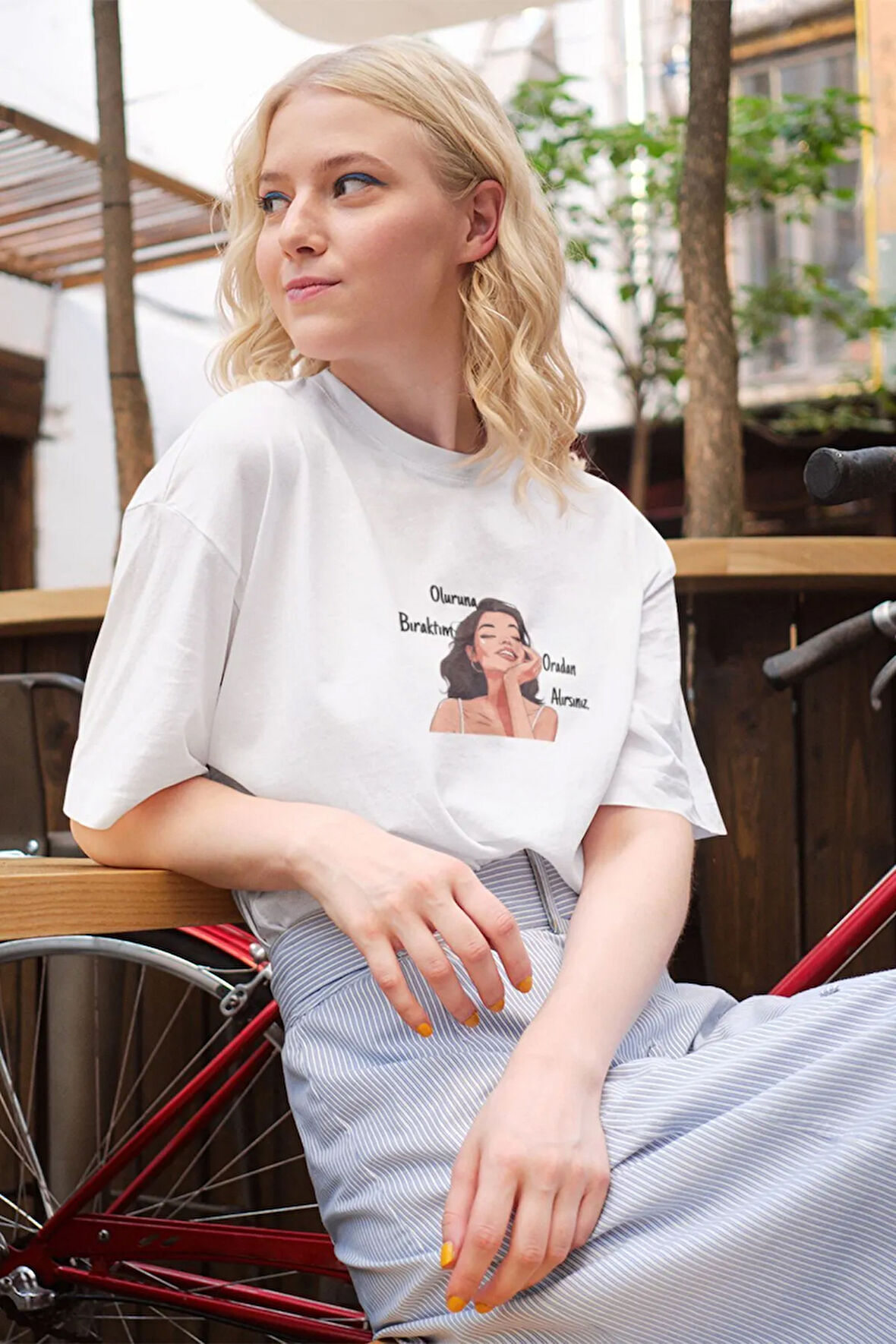 Oluruna Bıraktım Oradan Alırsınız-Baskılı Motivasyon Eğlenceli Hediyelik Beyaz Unisex T-Shirt