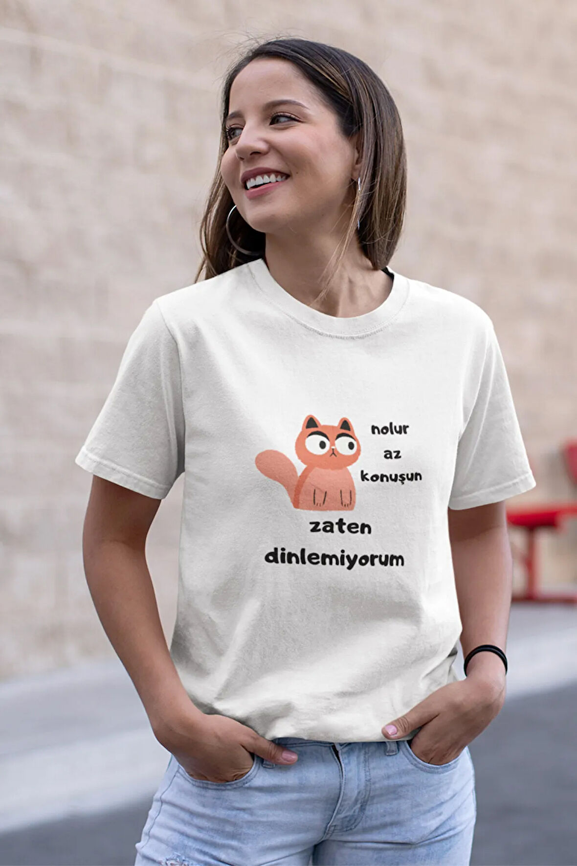 Nolur Az Konuşun Zaten Dinlemiyorum Baskılı Eğlenceli Unisex Bisiklet Yaka %100 Pamuklu T-Shirt
