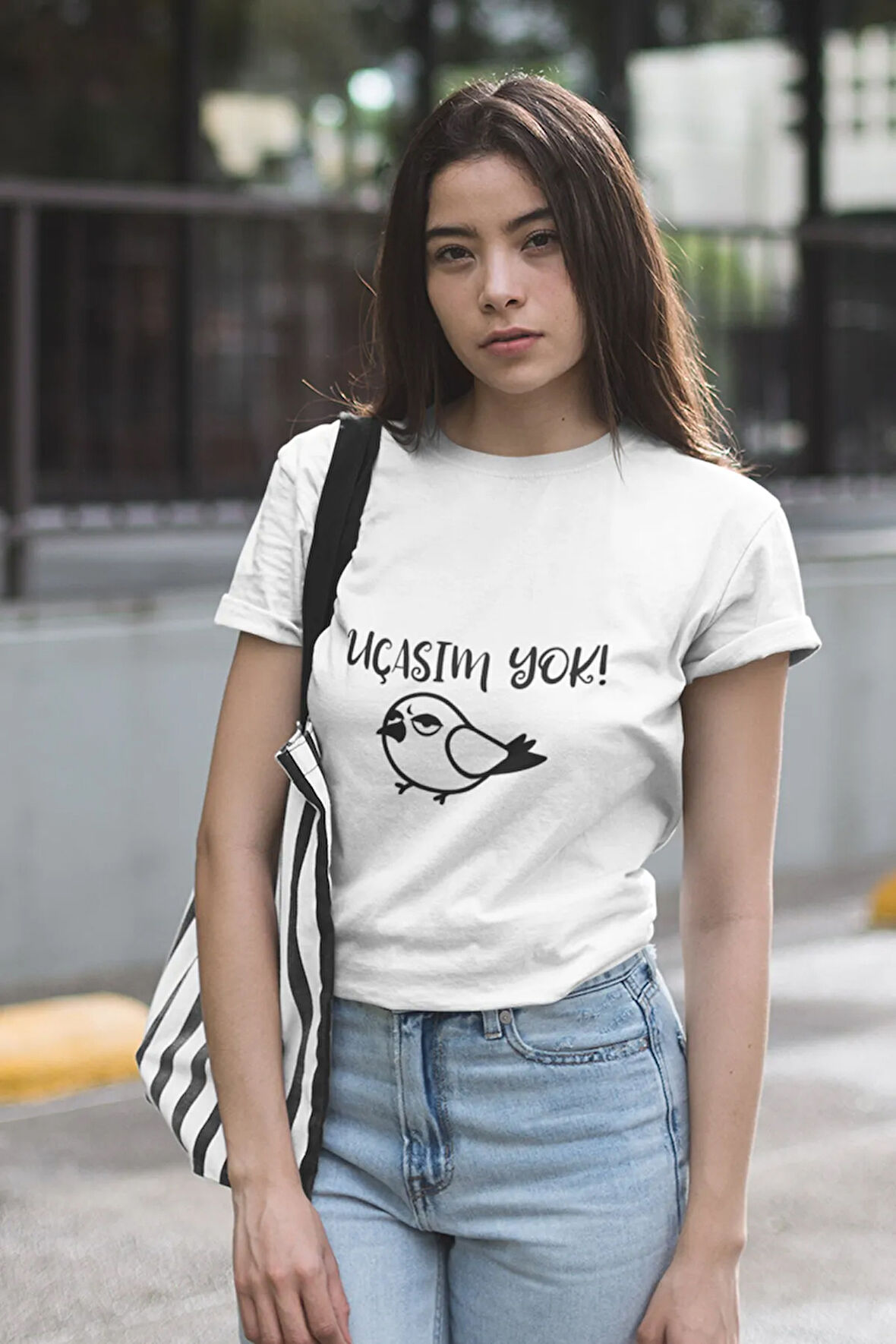 Uçasım Yok-Bezgin Kuş Baskılı Eğlenceli Unisex Bisiklet Yaka %100 Pamuklu T-Shirt
