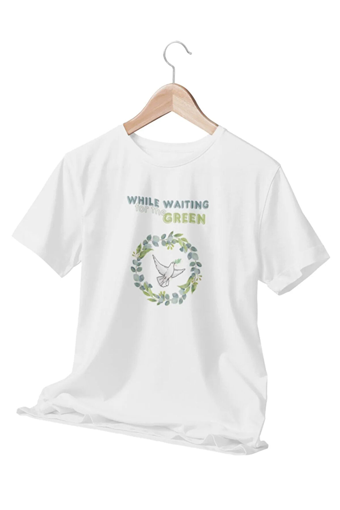 While Waiting For The Green-Yaprak Temalı Beyaz T-Shirt