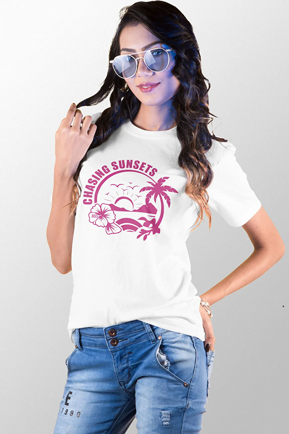 Chasing Sunsets Retro Baskılı Yaz Temalı Unisex Regular Fit Pamuklu Beyaz Tişört