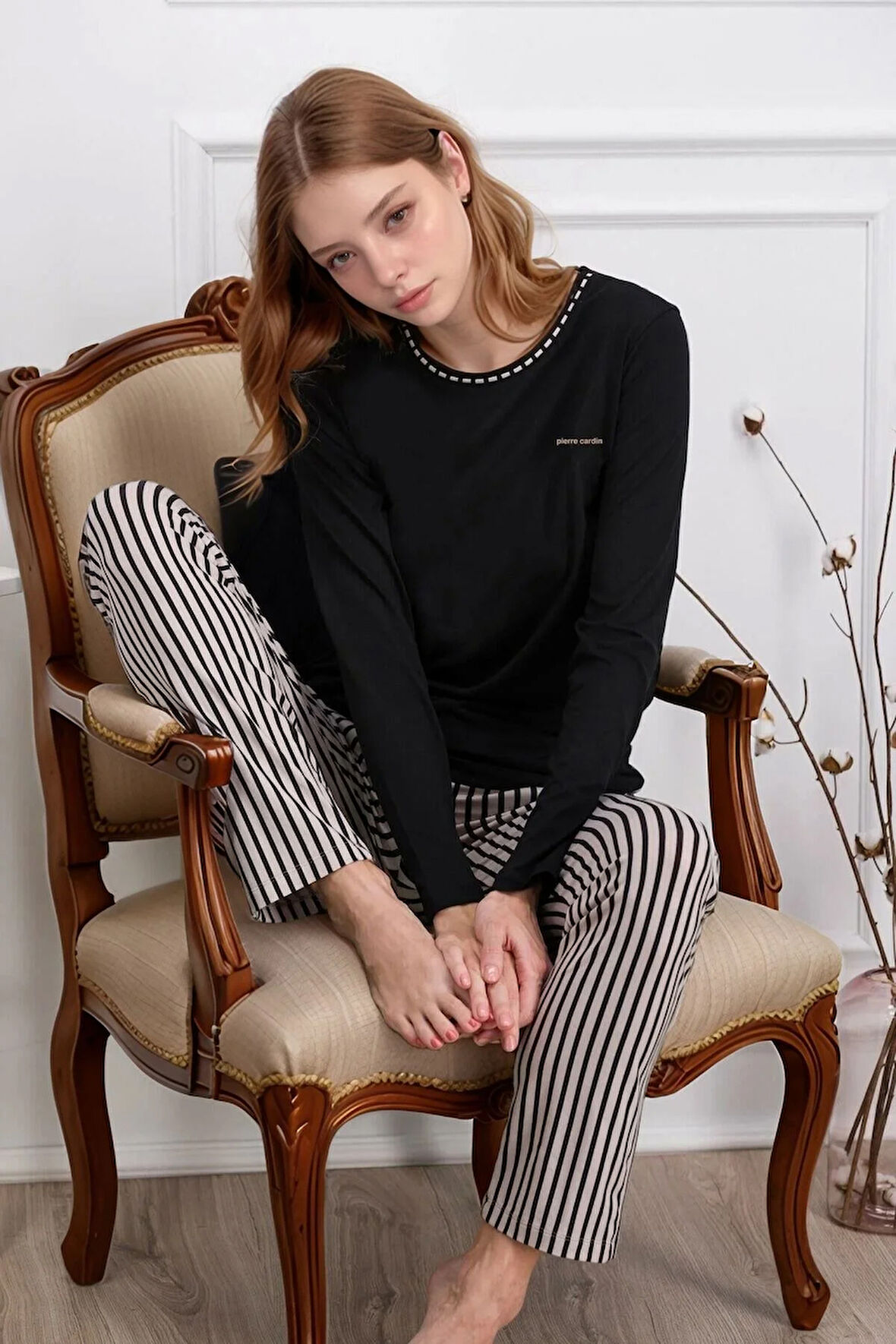 Kadın Siyah Çizgili Bisiklet Yaka Kısa Kol %100 Pamuklu Pijama Takımı Q9.PKI.8RK77