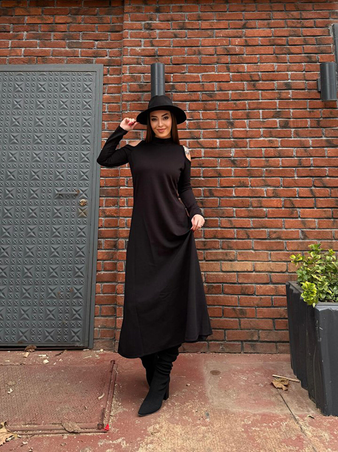 Reka Moda Kadın Balıkçı Yaka Omuzlardan Açık Uzun Kollu Janjan Krep Elbise