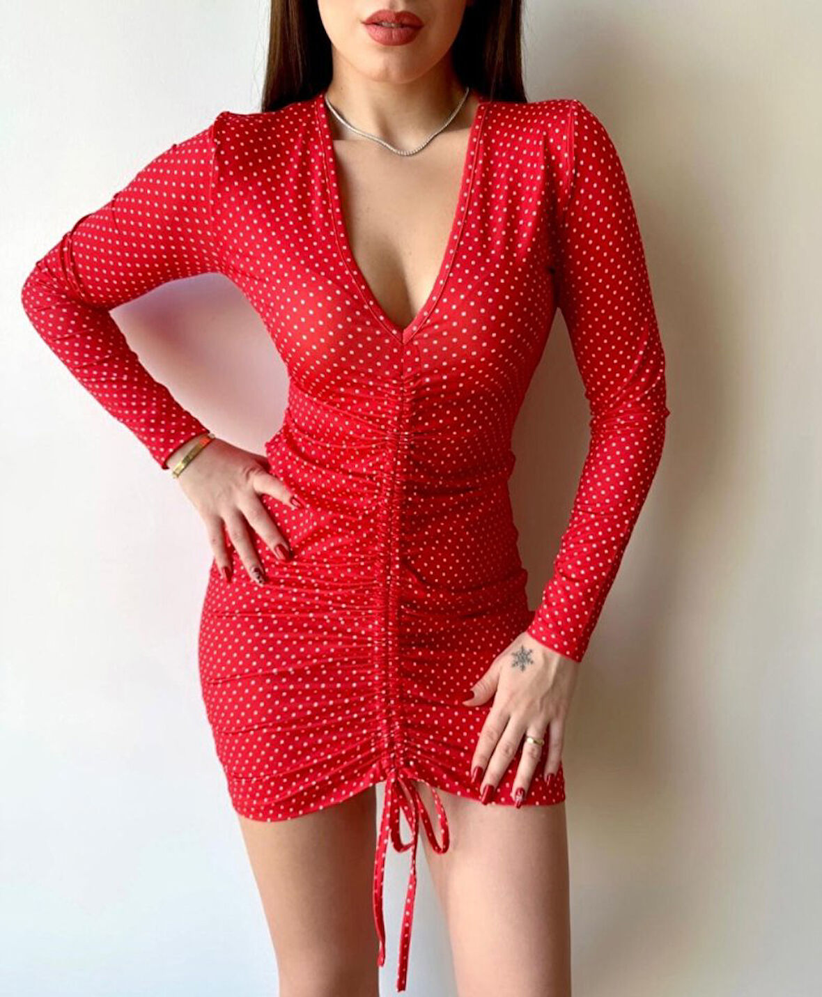 Reka Moda Kadın V Yaka önü Asansör Büzgü Detay Fırsat ürün Puantiyeli Mini Elbise