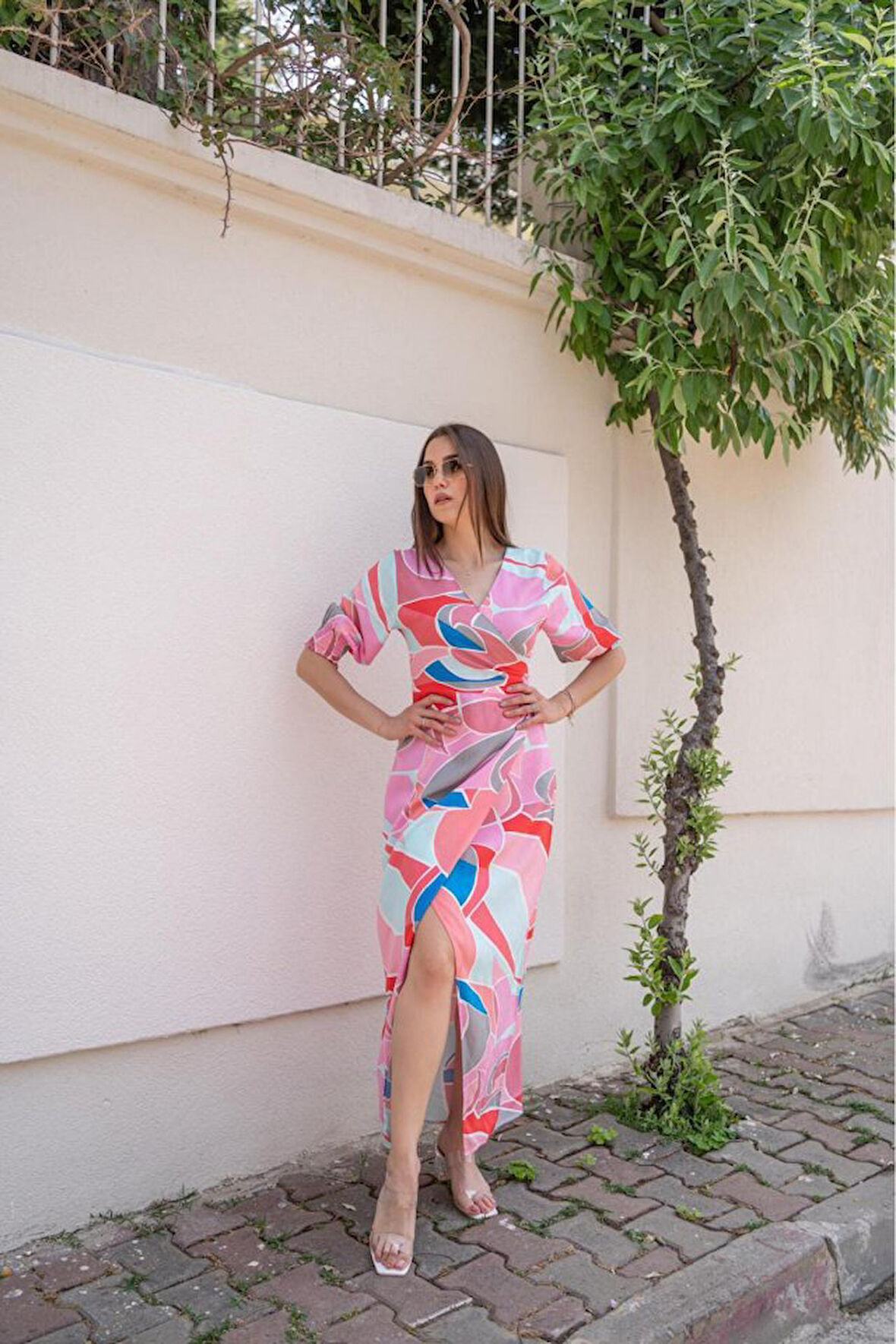 Reka Moda Fuşya Desenli Yırtmaçlı Elbise