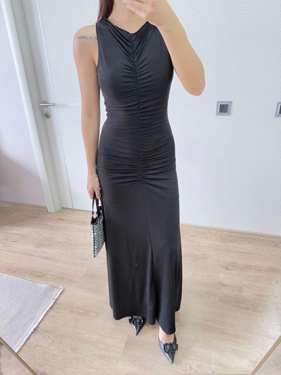 Reka Moda Kolsuz Büzgülü Uzun Elbise - Siyah