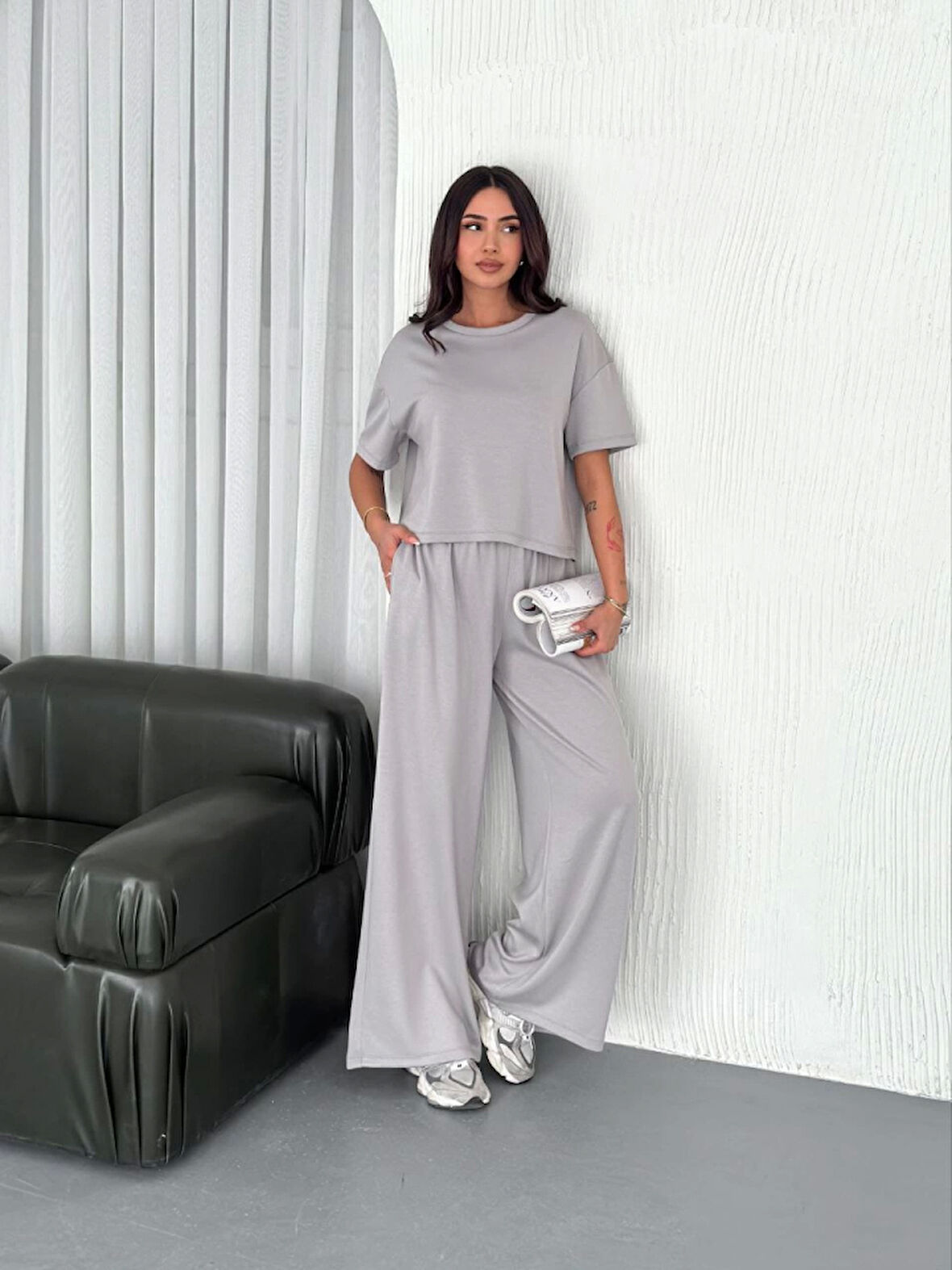 Reka Moda Osy Modal Yumuşak Dokulu Kumaş Bisiklet Yaka T-shirt  Bol Paça Pantalon Ikili Takım - Boyalı Gri