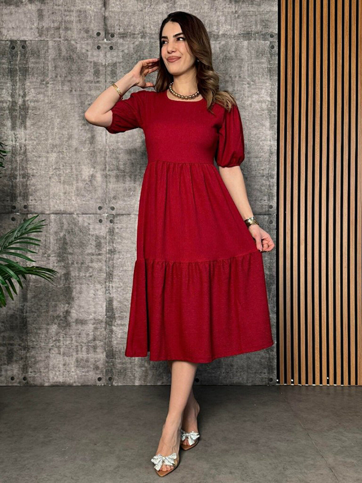 Reka Moda Kadın Kısa Kollu Yakası Açık Katlı Bürümcük Balon Elbise