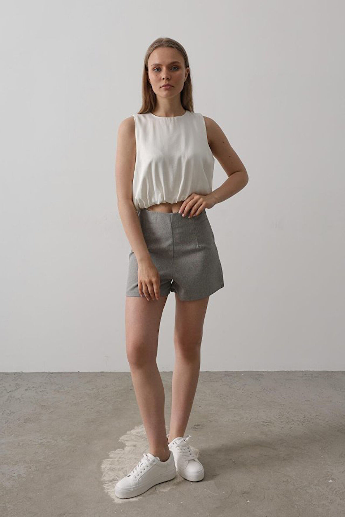 Reka Moda Saten Kolsuz Belki Lastikli Bluz - Ekru