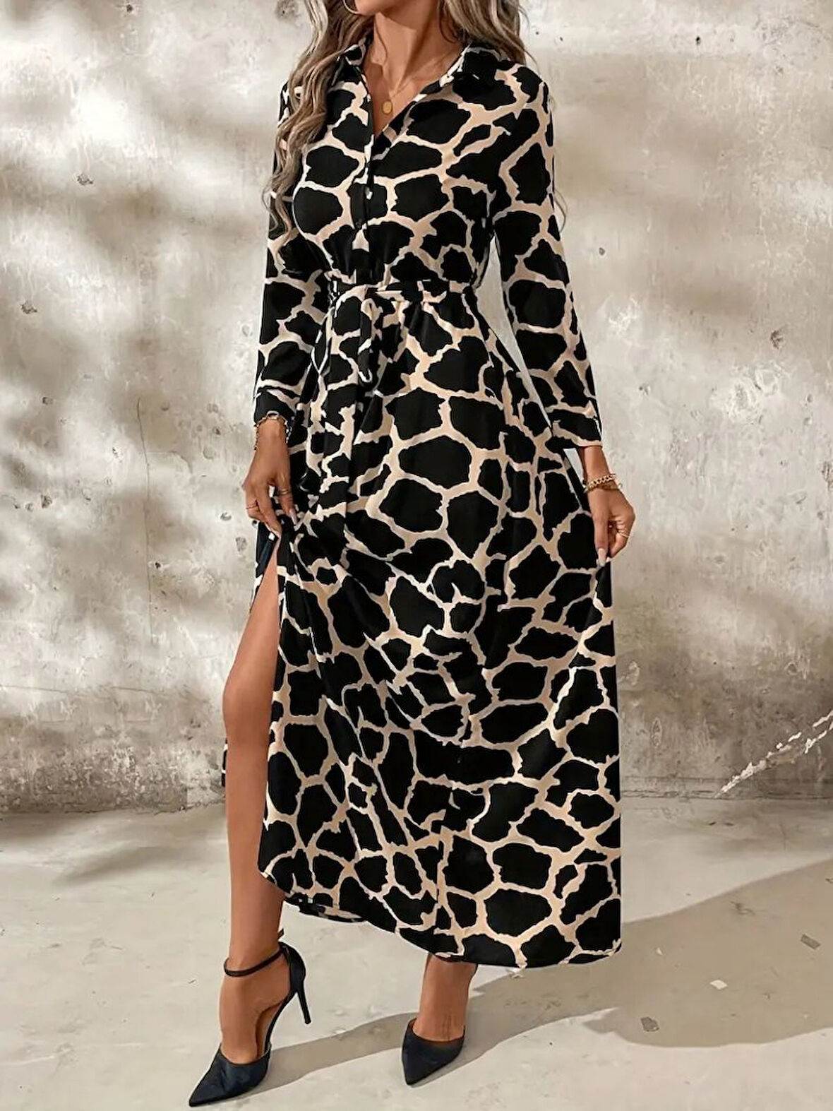 Reka Moda Kadın Uzun Kollu Yakalı önü Düğmeli Desenli Belden Kuşaklı Uzun Süprem Elbise