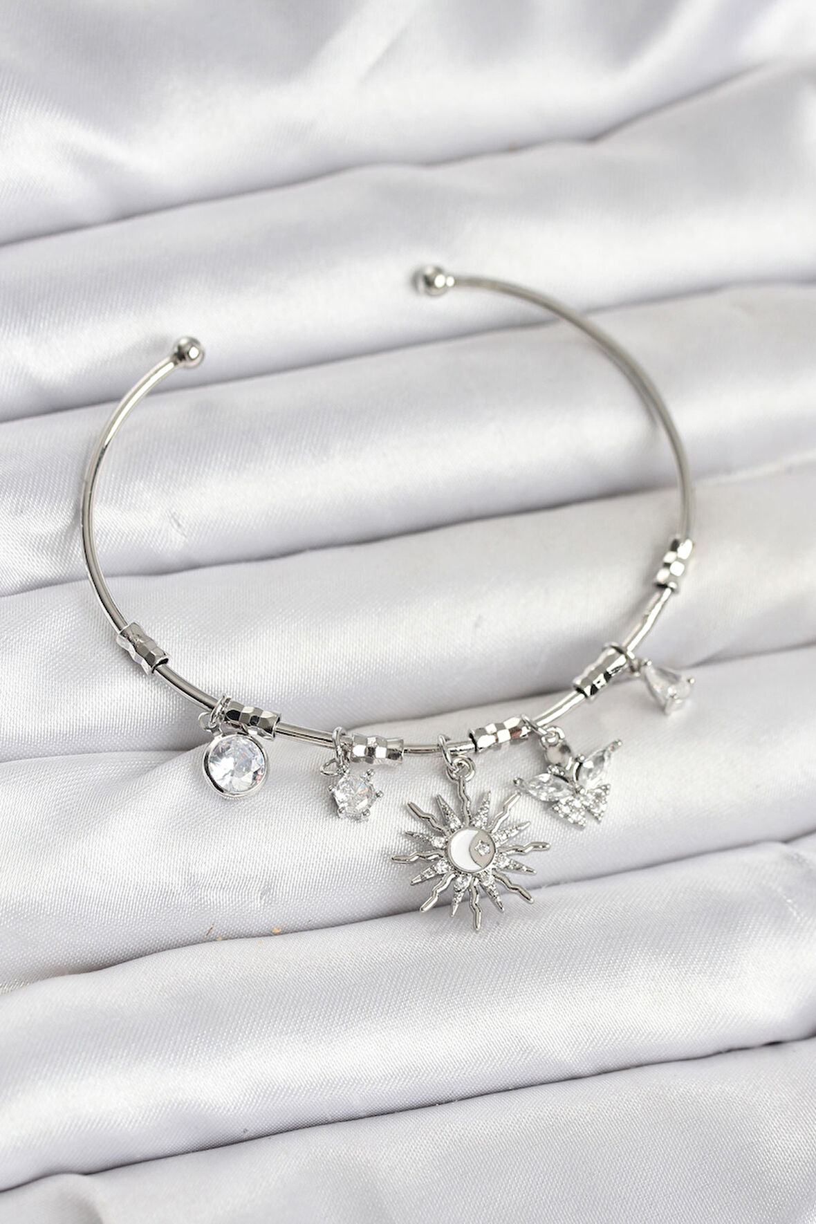 Reka Moda Güneş Charmlı Gümüş Renk Pirinç Kadın Bileklik