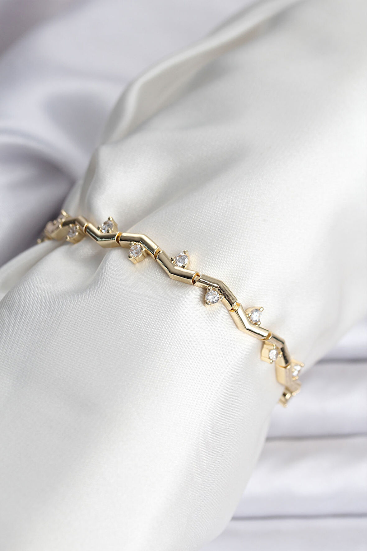 Reka Moda Zikzak Model Pirinç Gold Renk Bileklik