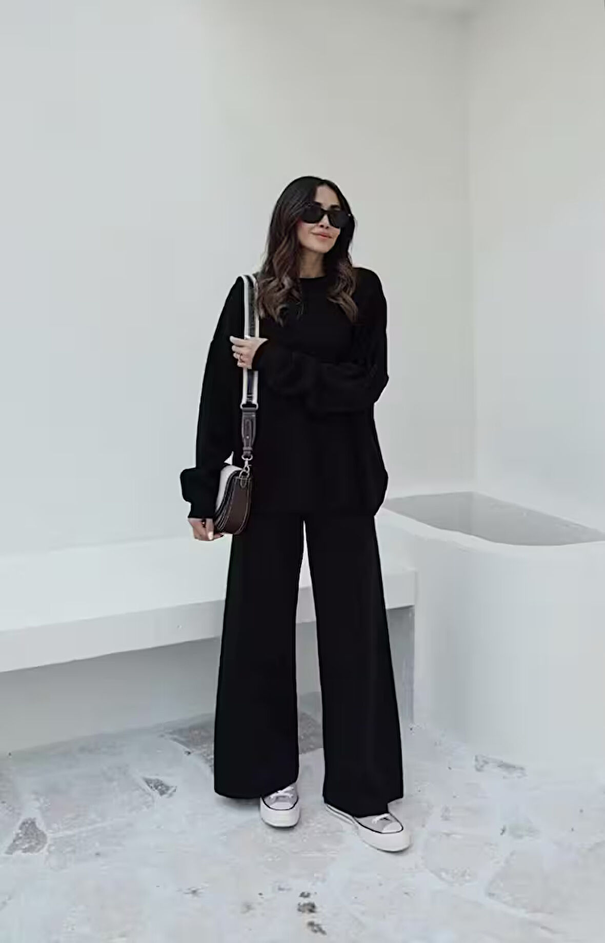 Kadın Siyah Bisiklet Yaka Beli Lastikli Geniş Paça Relax Triko Takım