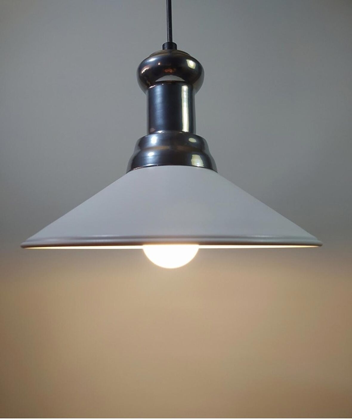 RİOLİGHT RETRO TEKLİ METAL SARKIT AVİZE ŞAPKA ÇAPI: 30CM