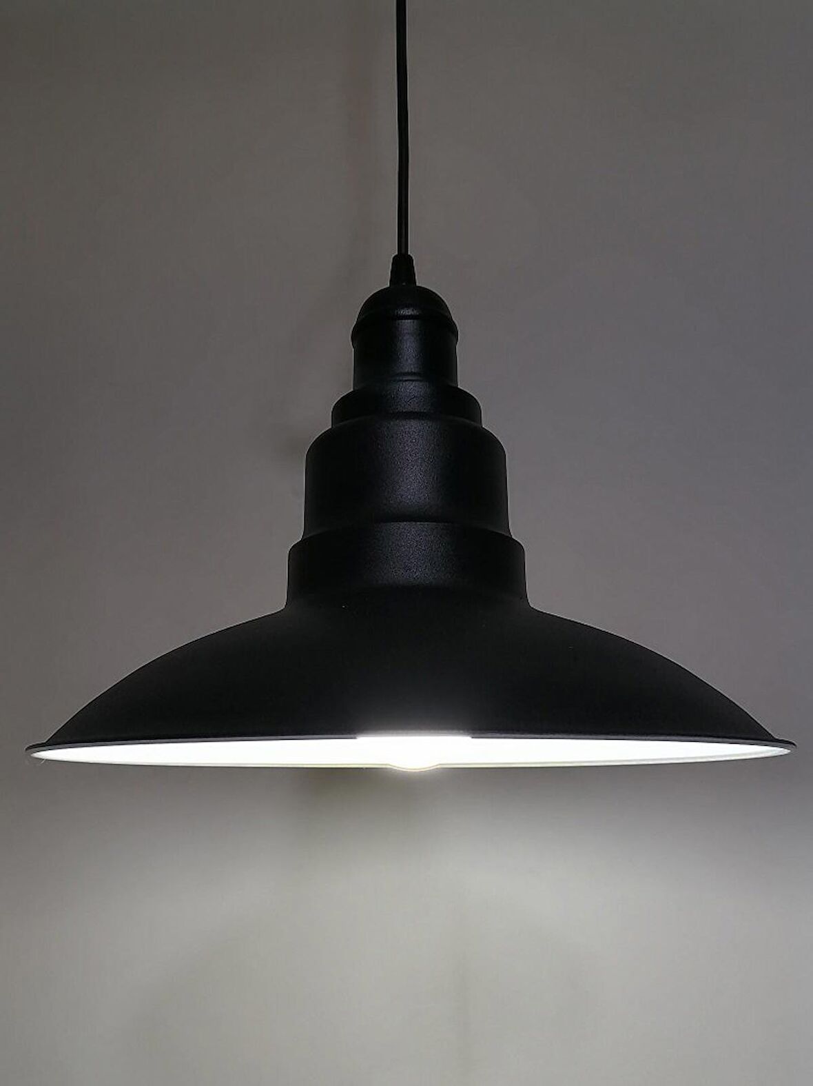 RİOLİGHT RETRO,RUSTİK,MODERN SİYAH İÇİ BEYAZ MUTFAK,CAFE İÇİN TEKLİ METAL SARKIT AVİZE ÇAP:30CM