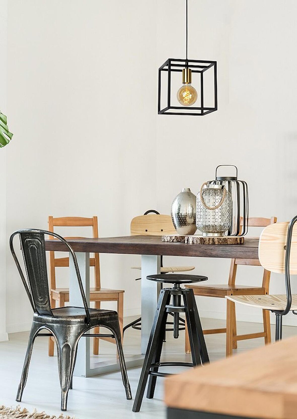 RİOLİGHT RETRO RUSTİK 25CMX25CM KÜP METAL SARKIT AVİZE