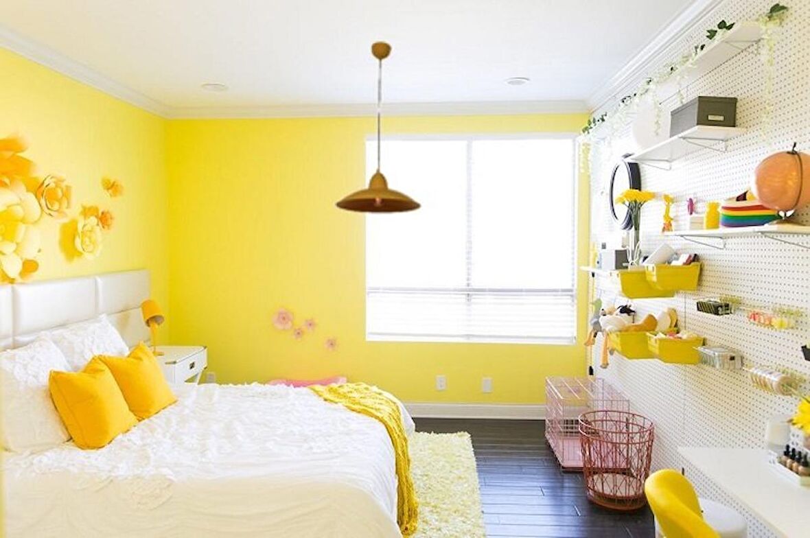 RİOLİGHT MODERN SARI İÇİ BEYAZ YATAK ODASI İÇİN TEKLİ METAL SARKIT AVİZE