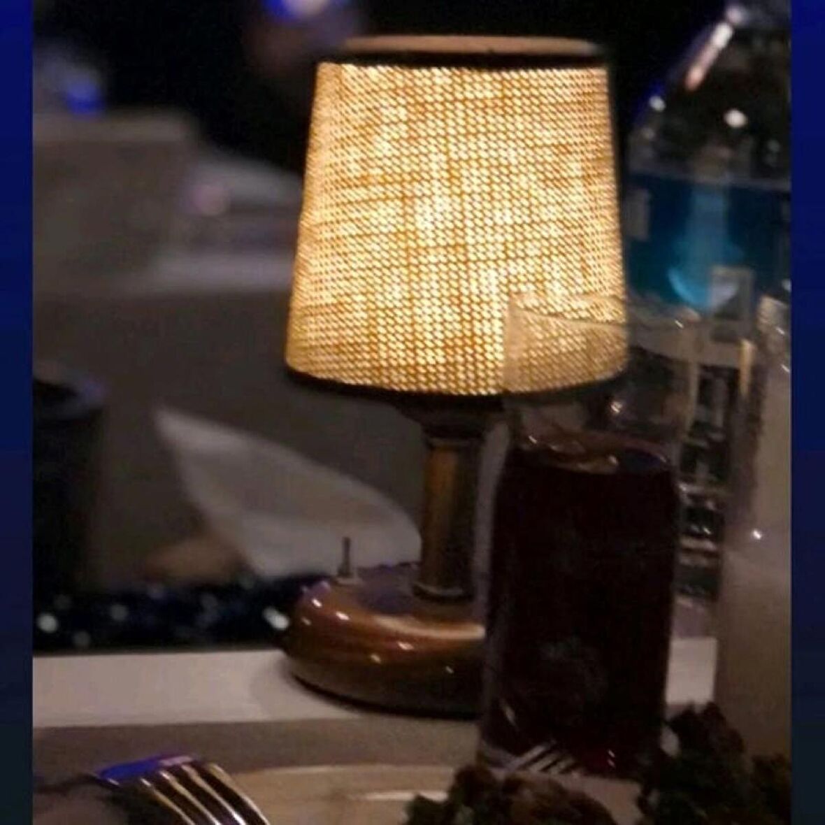 RİOLİGHT BAKIR ESKİTME RETRO,RUSTİK,VİNTAGE LEDLİ PİLLİ ABAJUR GECE LAMBASI 