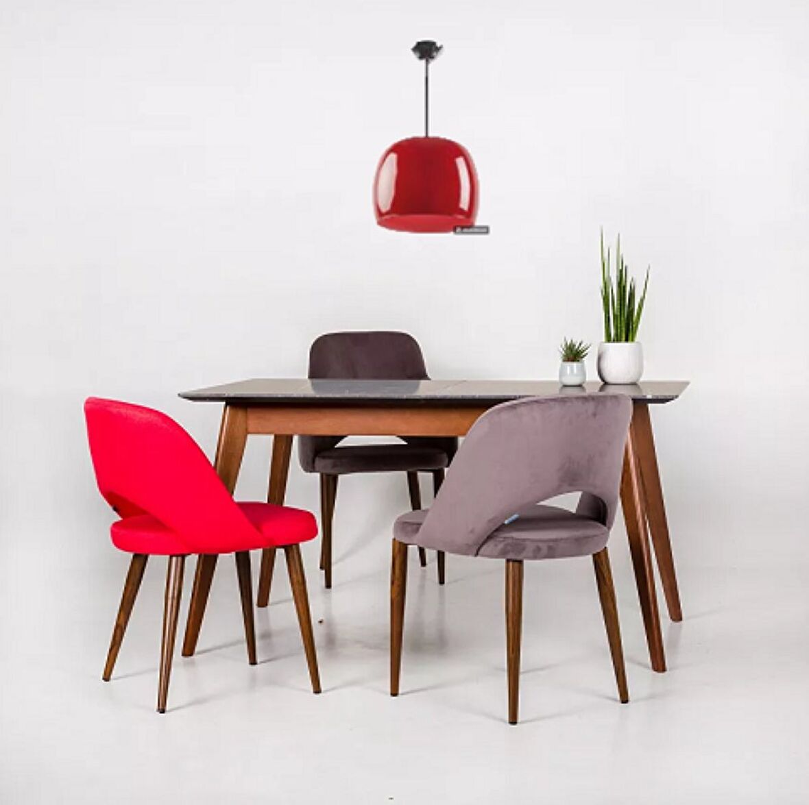 RİOLİGHT MODERN1 ODA1,MUTFAK1,CAFELER İÇİN 1XE27 DUYLU KIRMIZI TEKLİ CAM SARKIT AVİZE