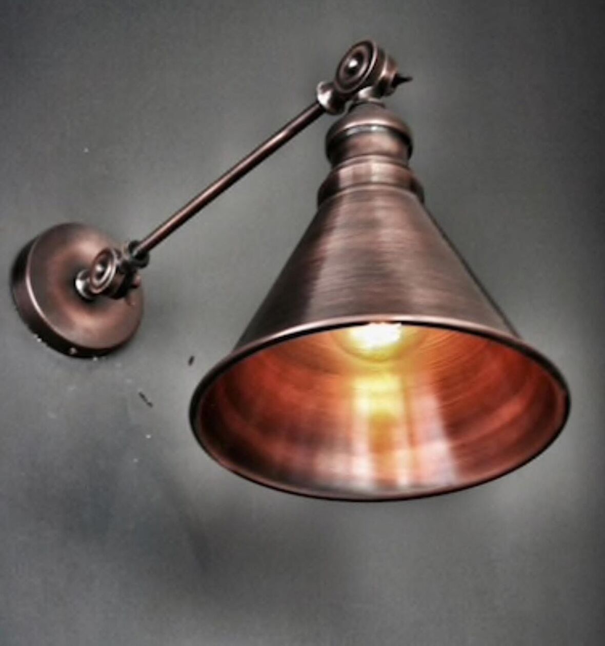 RIOLIGHT BAKIR ESKİTME MAFSALLI HAREKETLİ APLİK