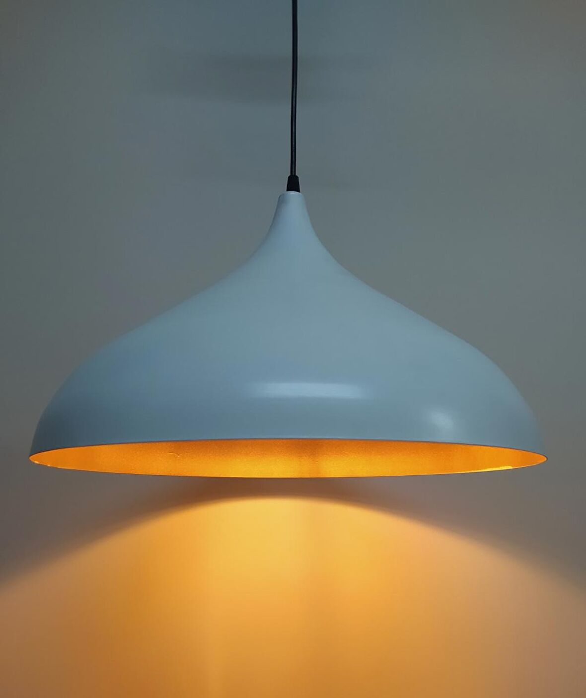 RİOLİGHT RETRO BEYAZ İÇİN ALTIN TEKLİ METAL SARKIT ÇAP: 43CM