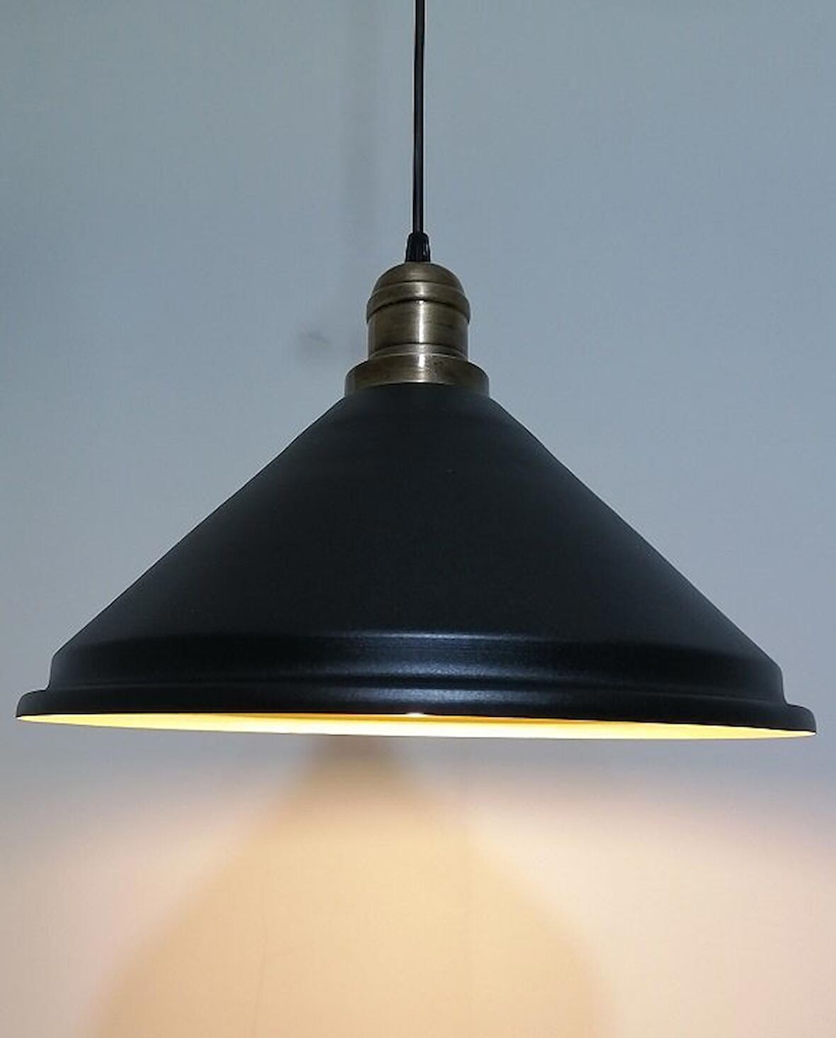 RİOLİGHT RETRO SİYAH İÇİ GOLD TEKLİ SARKIT ÇAP: 33CM