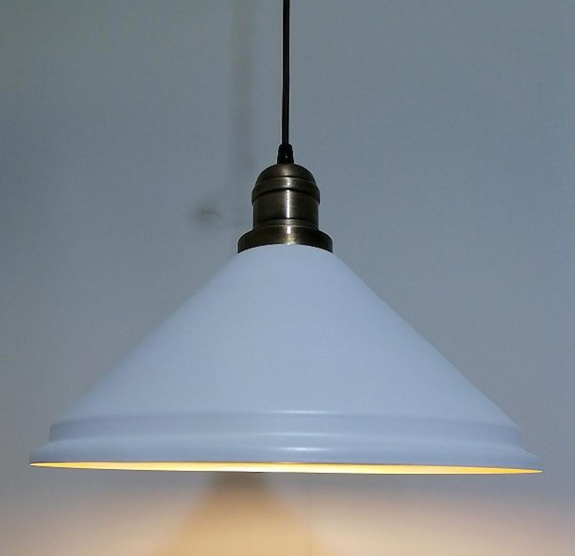 RİOLİGHT RETRO BEYAZ İÇİ BEYAZ TEKLİ METAL SARKIT ÇAP: 33CM