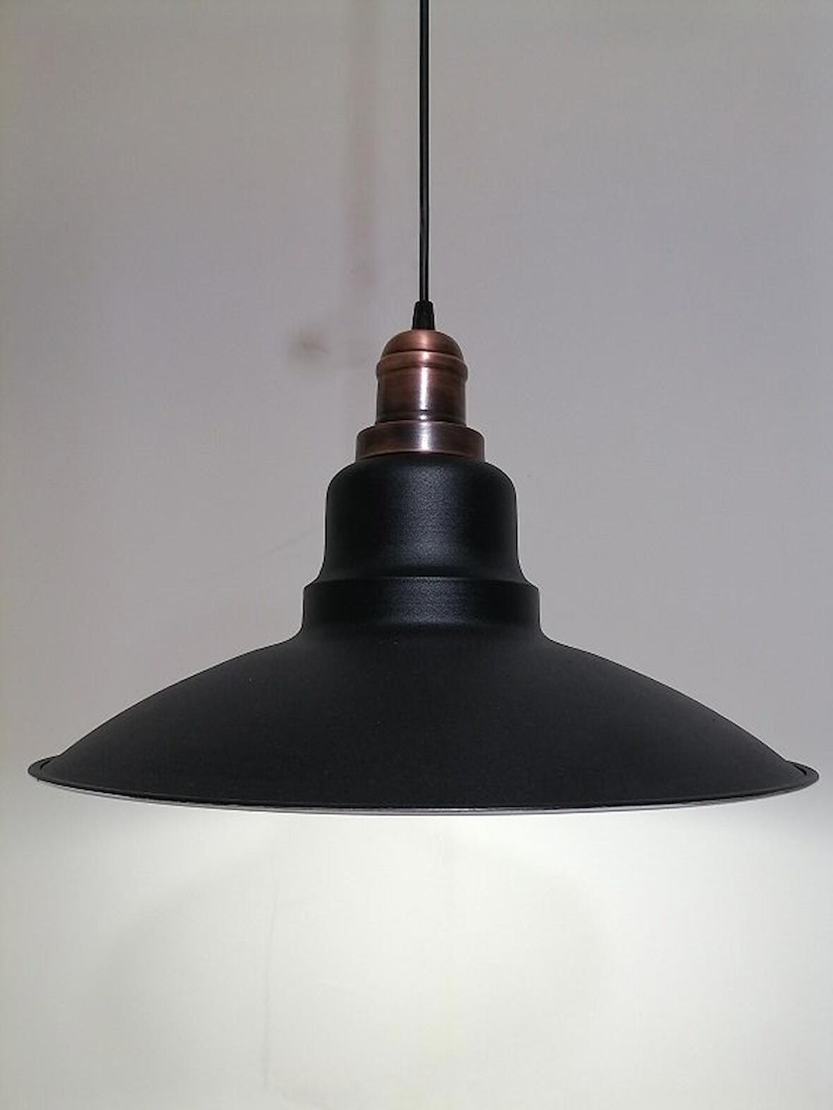 RİOLİGH RETRO  SİYAH İÇİ BEYAZ TEKLİ METAL SARKIT ÇAP: 37CM