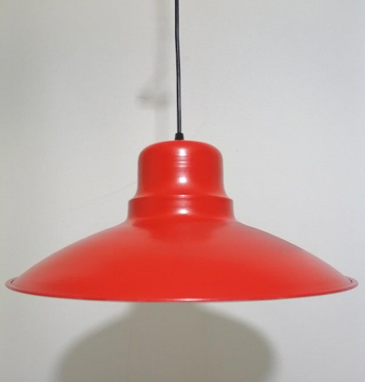 RİOLİGHT RETRO KIRMIZI İÇİ GOLD TEKLİ METAL SARKIT ÇAP: 37CM