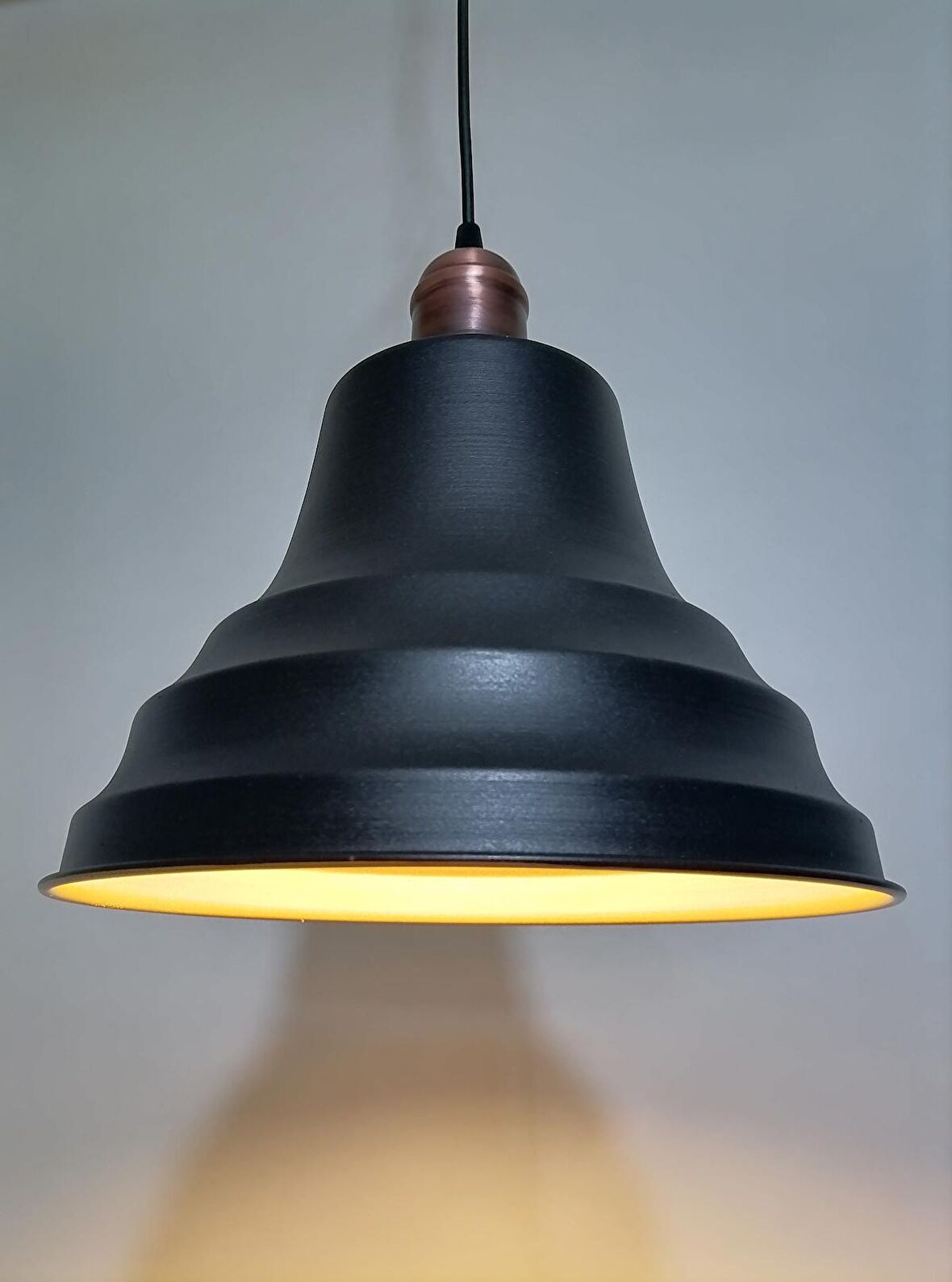 RİOLİGHT RETRO SİYAH İÇİ GOLD TEKLİ METAL SARKIT ÇAP: 27CM