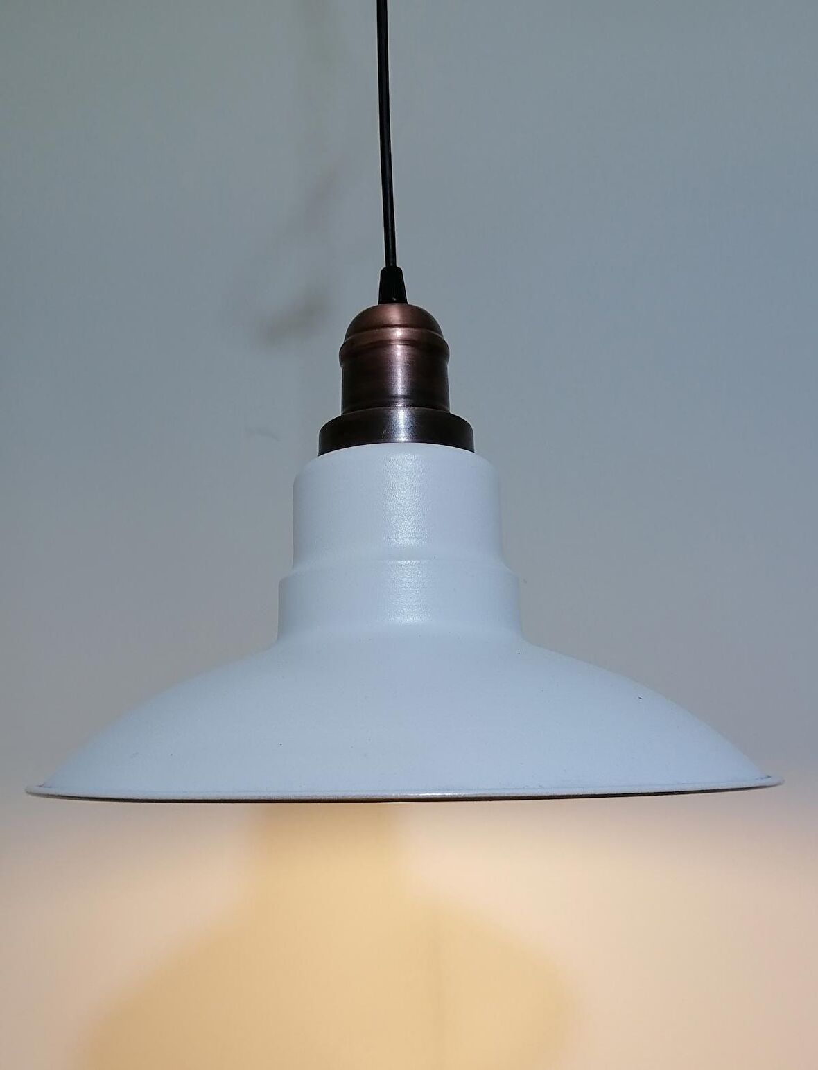 RİOLİGHT RETRO BEYAZ İÇİ BEYAZ TEKLİ METAL SARKIT ÇAP: 30CM