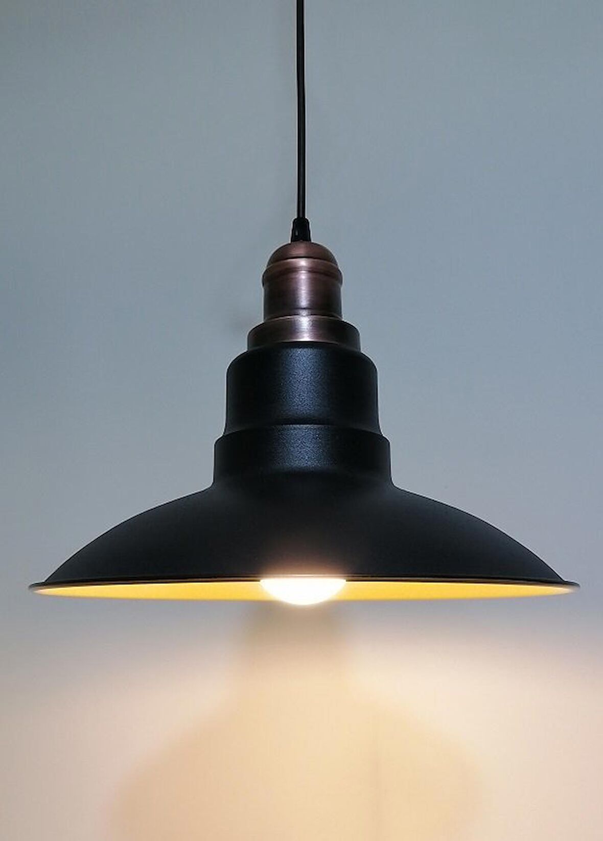 RİOLİGHT RETRO SİYAH İÇİ GOLD TEKLİ METAL SARKIT ÇAP: 30CM