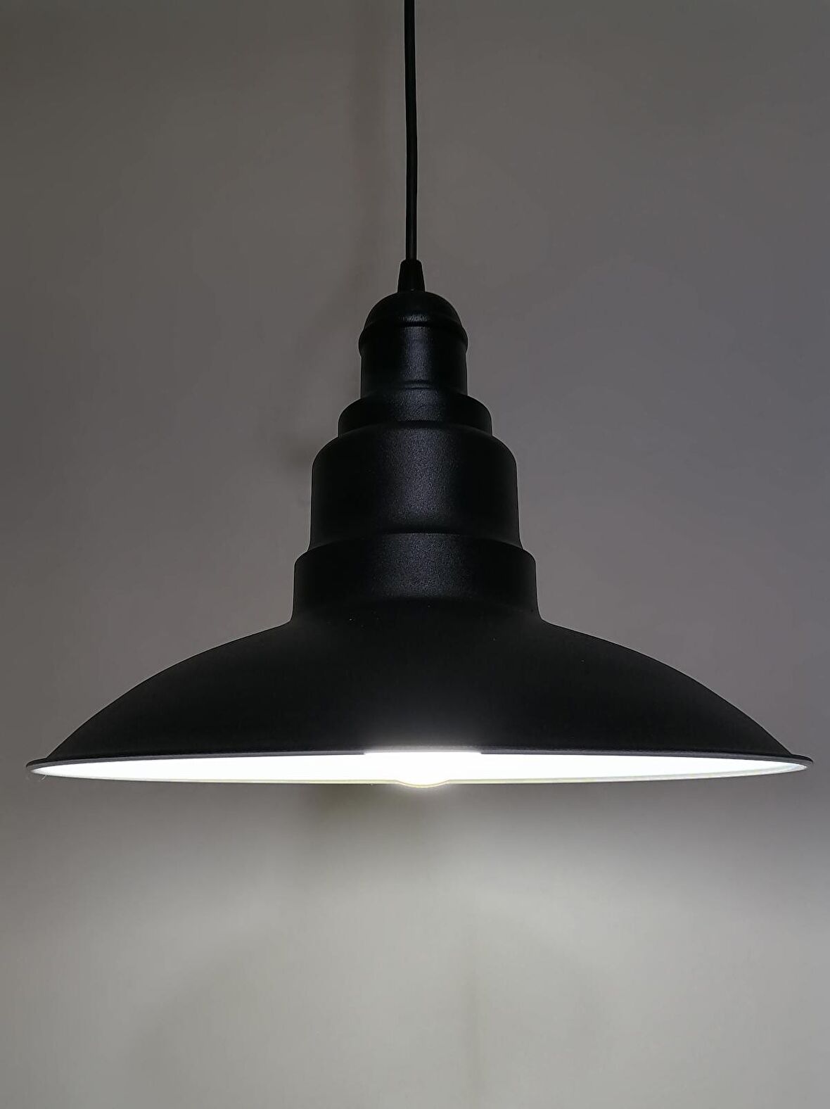 RİOLİGHT RETRO SİYAH İÇİ BEYAZ TEKLİ METAL SARKIT ÇAP: 30CM