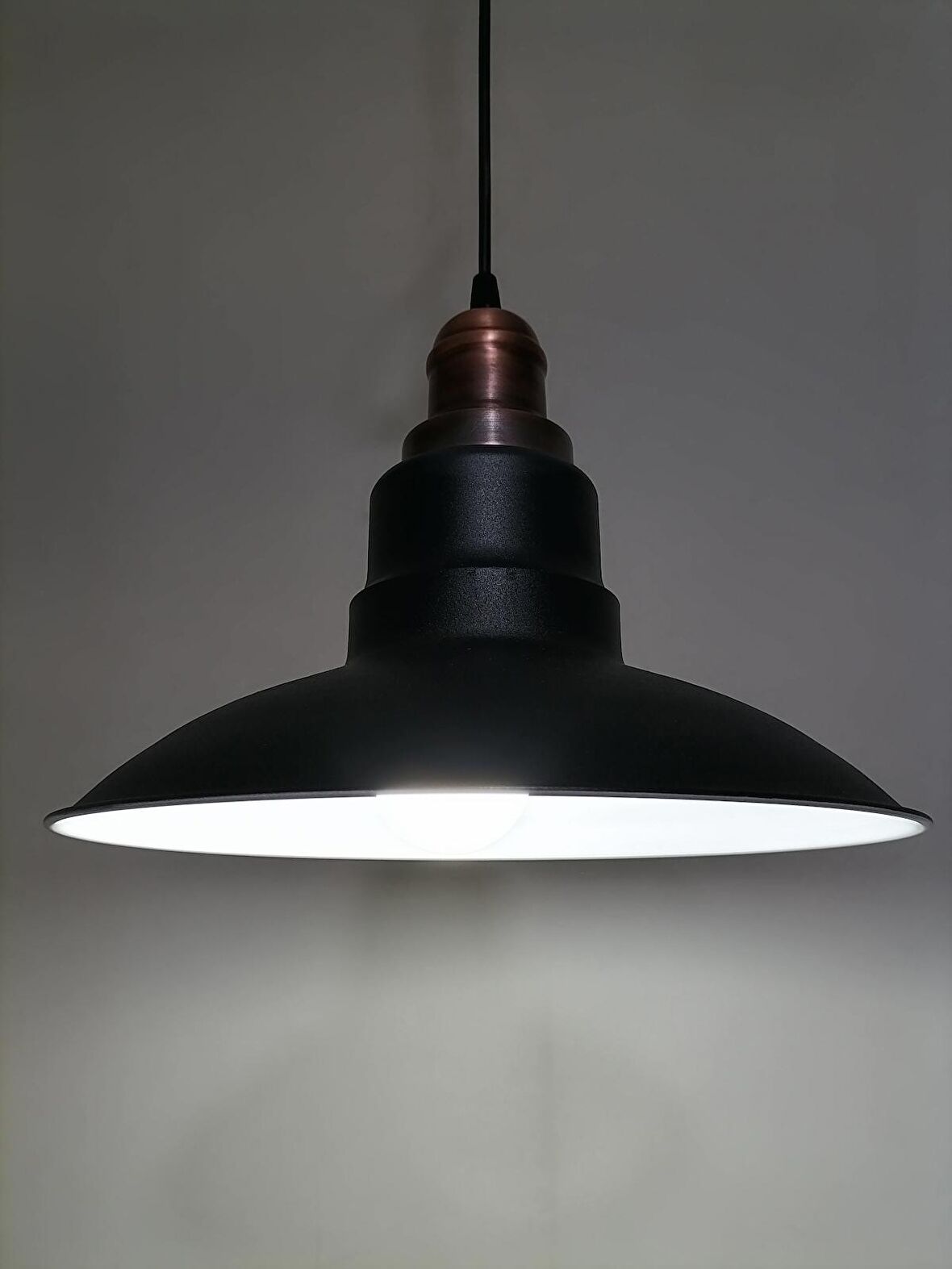 RİOLİGHT RETRO SİYAH İÇİ BEYAZ TEKLİ METAL SARKIT ÇAP:30CM