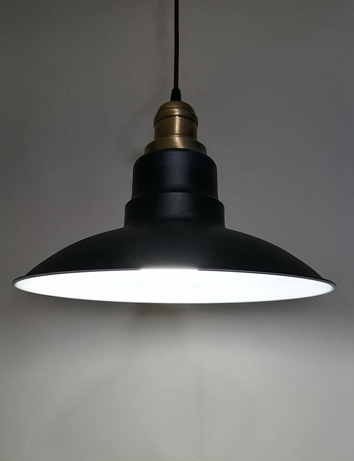 RİOLİGHT RETRO SİYAH İÇİ BEYAZ TEKLİ METAL SARKIT ÇAP: 30CM