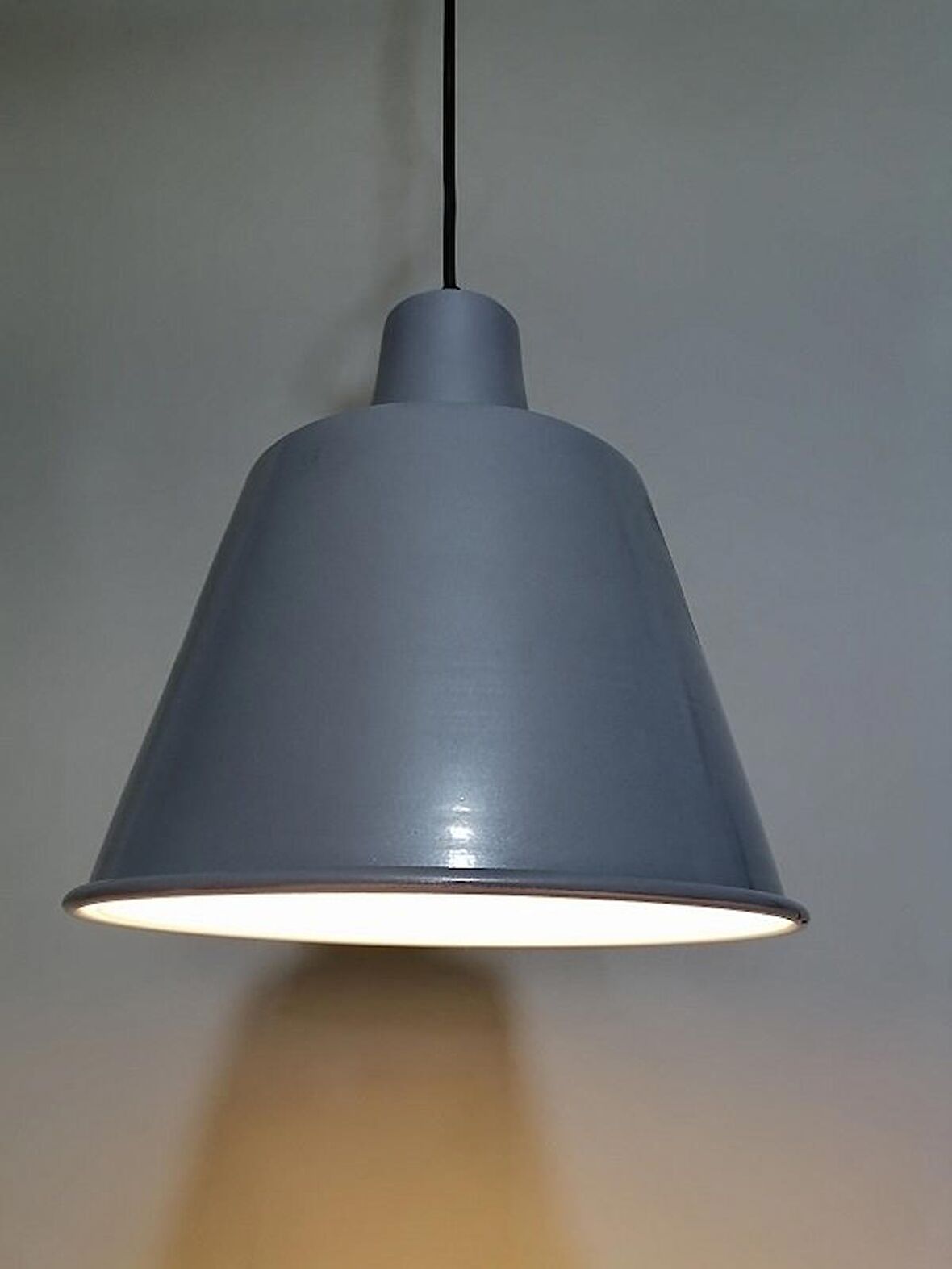 RİOLİGHT RETRO GRİ İÇİ BEYAZ  TEKLİ METAL SARKIT