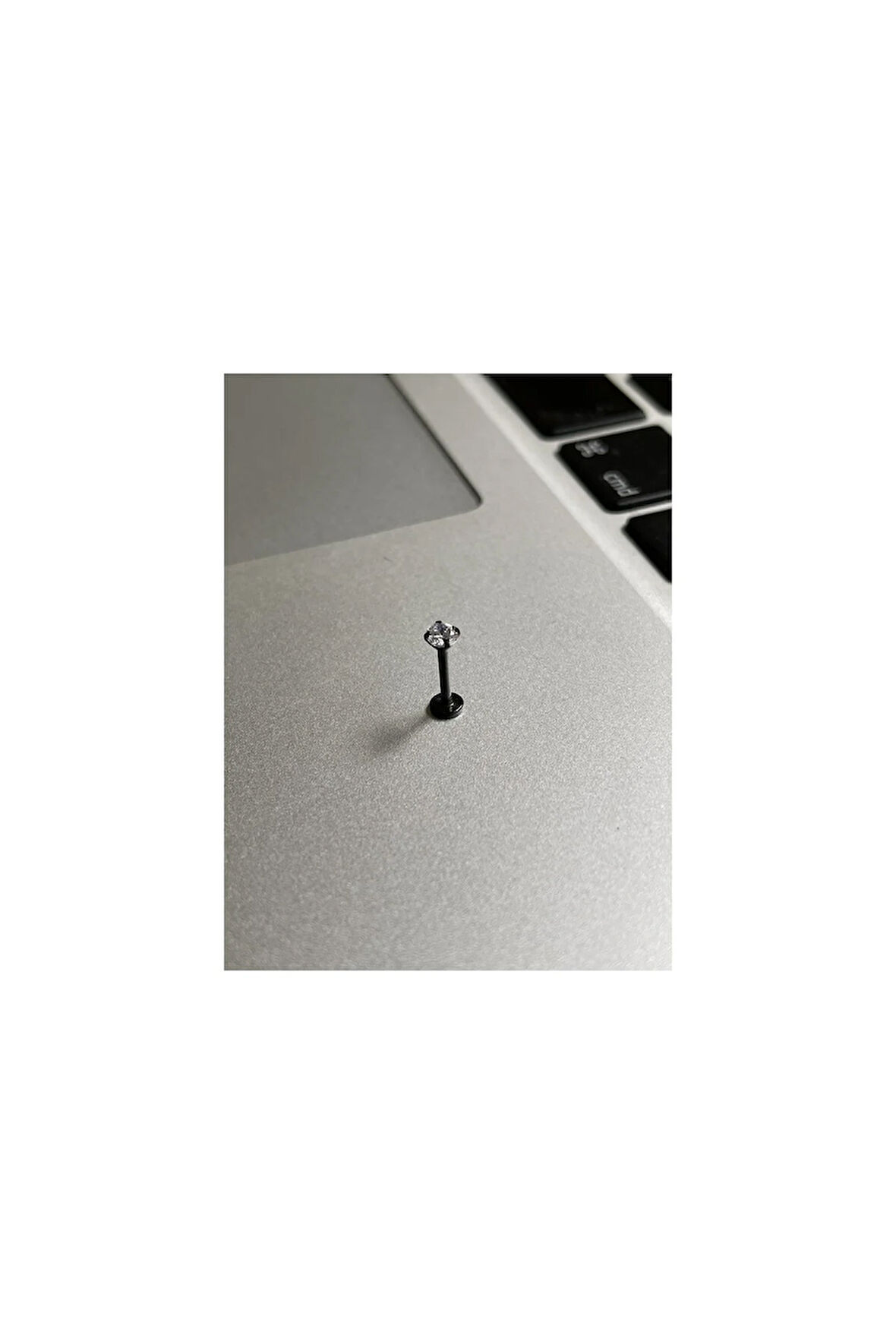 Cerrahi Çelik Tragus Helix Kıkırdak Conch Minimal Tek Taş Piercing