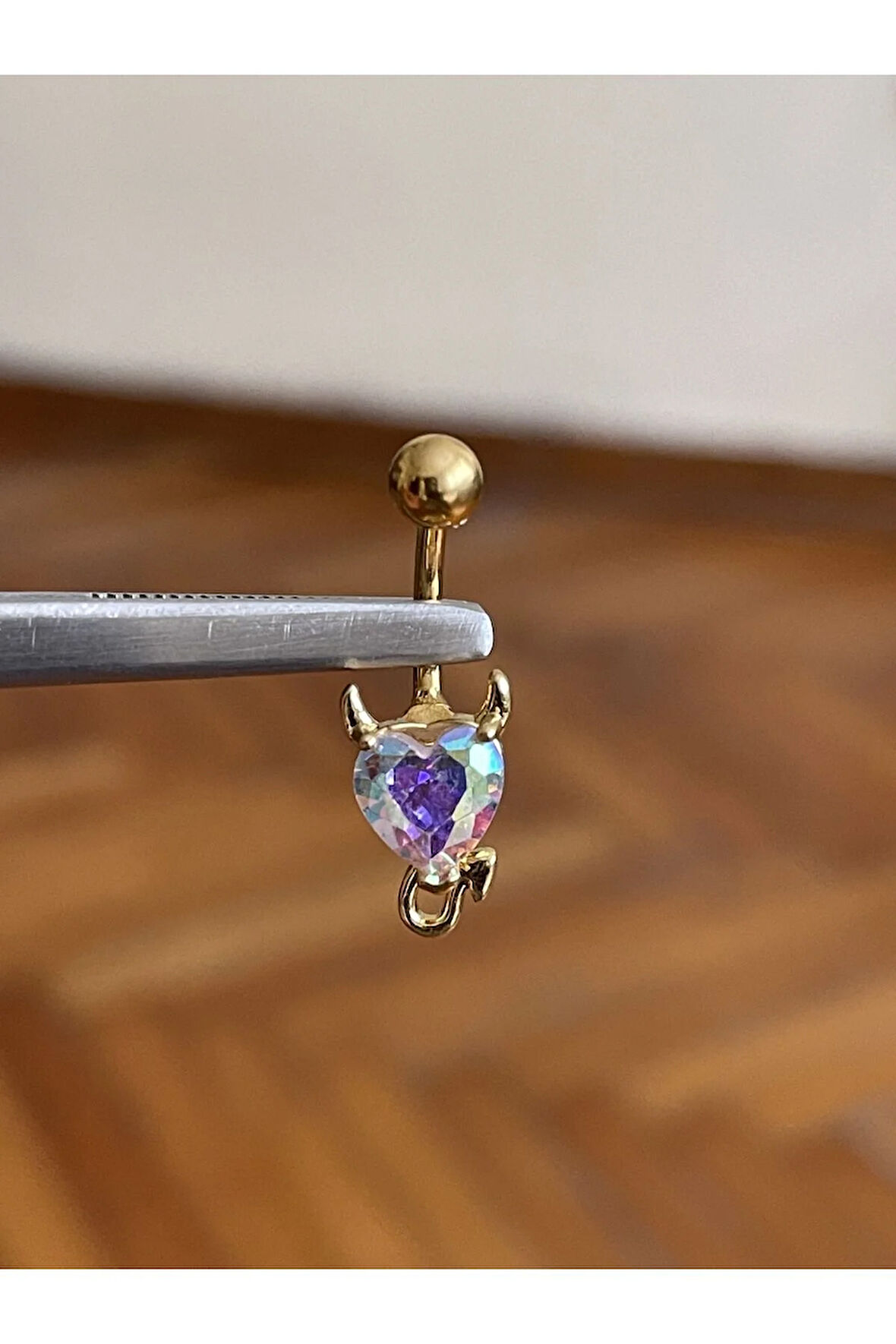 316 L Cerrahi Çelik Gold Şeytan Kalpli Mor Taşlı Göbek Piercingi