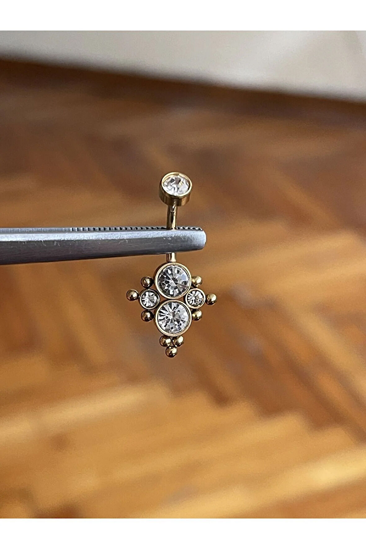 316 L Cerrahi Çelik Yuvarlak Zirkon Taşlı Model Göbek Piercingi