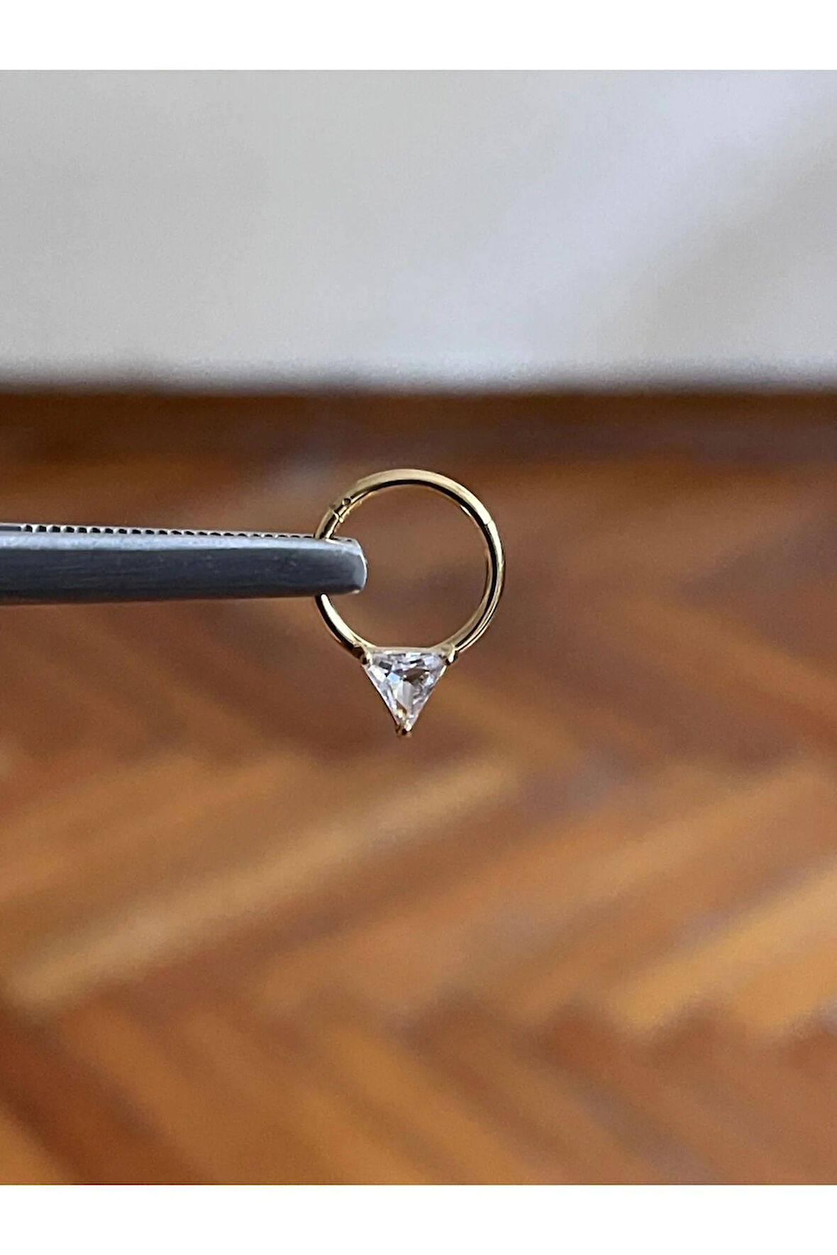 316 L Cerrahi Çelik Menteşeli Üçgen Pırlanta Model Kıkırdak Helix Tragus Conch Özel Tasarım Piercing