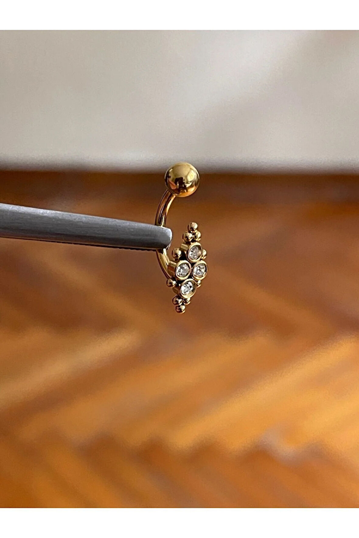 316 L Cerrahi Çelik 3 Taşlı Göbek Piercingi Taşlı Göbek Piercingi