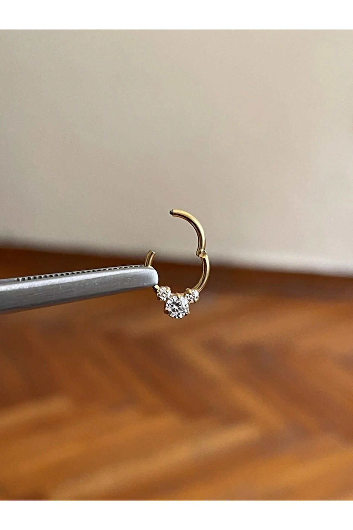 316 L Cerrahi Çelik 3 Taş  Detaylı Halka Kıkırdak Helix Tragus Piercingi