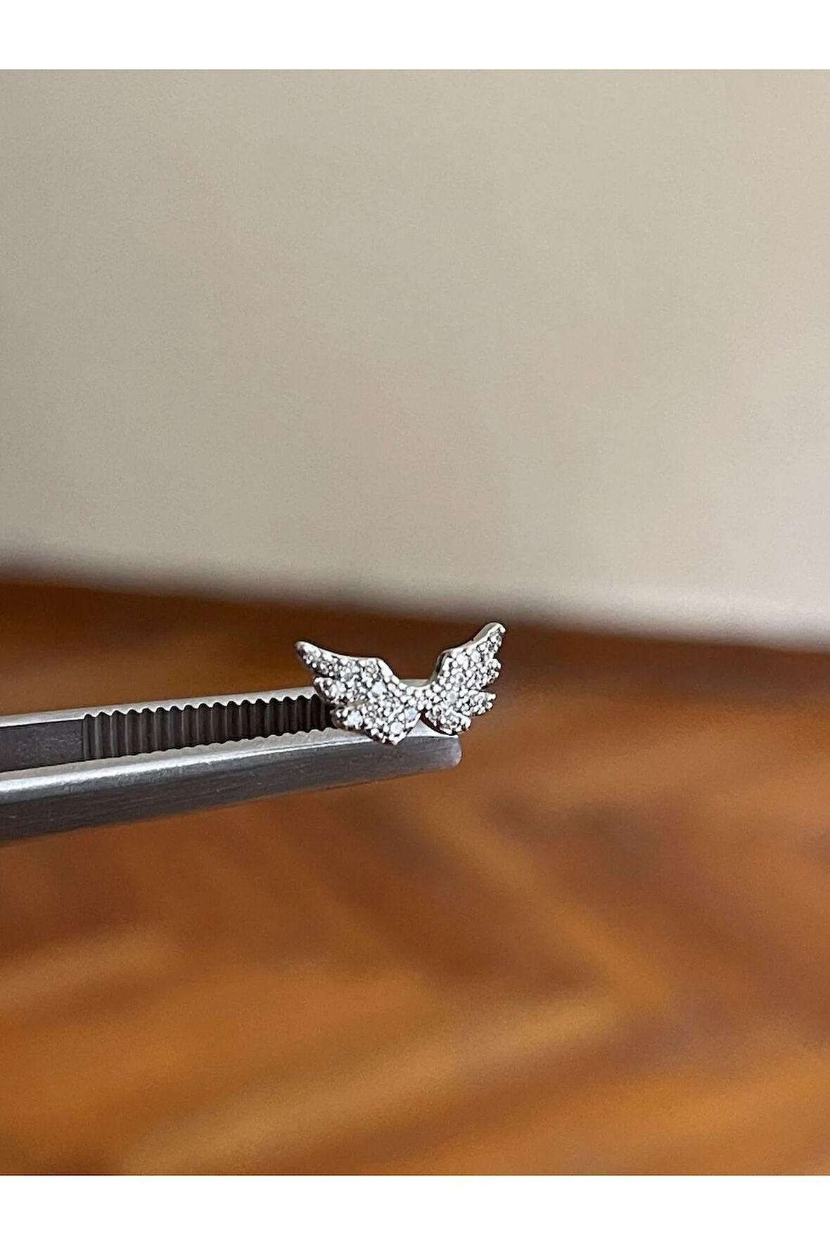 316 L Cerrahi Çelik Melek Kanadı Detaylı Kıkırdak Helix Tragus Piercingi