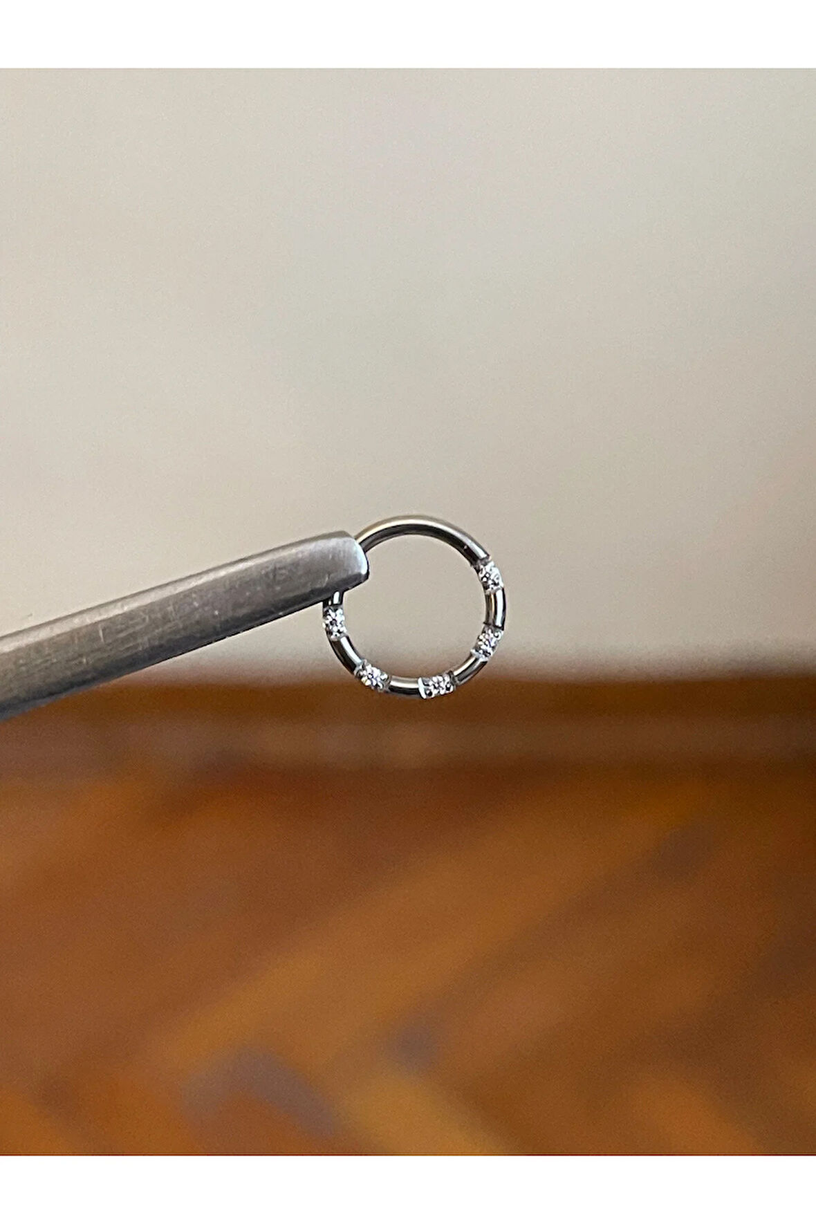 316 L Cerrahi Çelik Atom Taşlı Kıkırdak Piercingi Rook Orbital Helix Septum Piercing