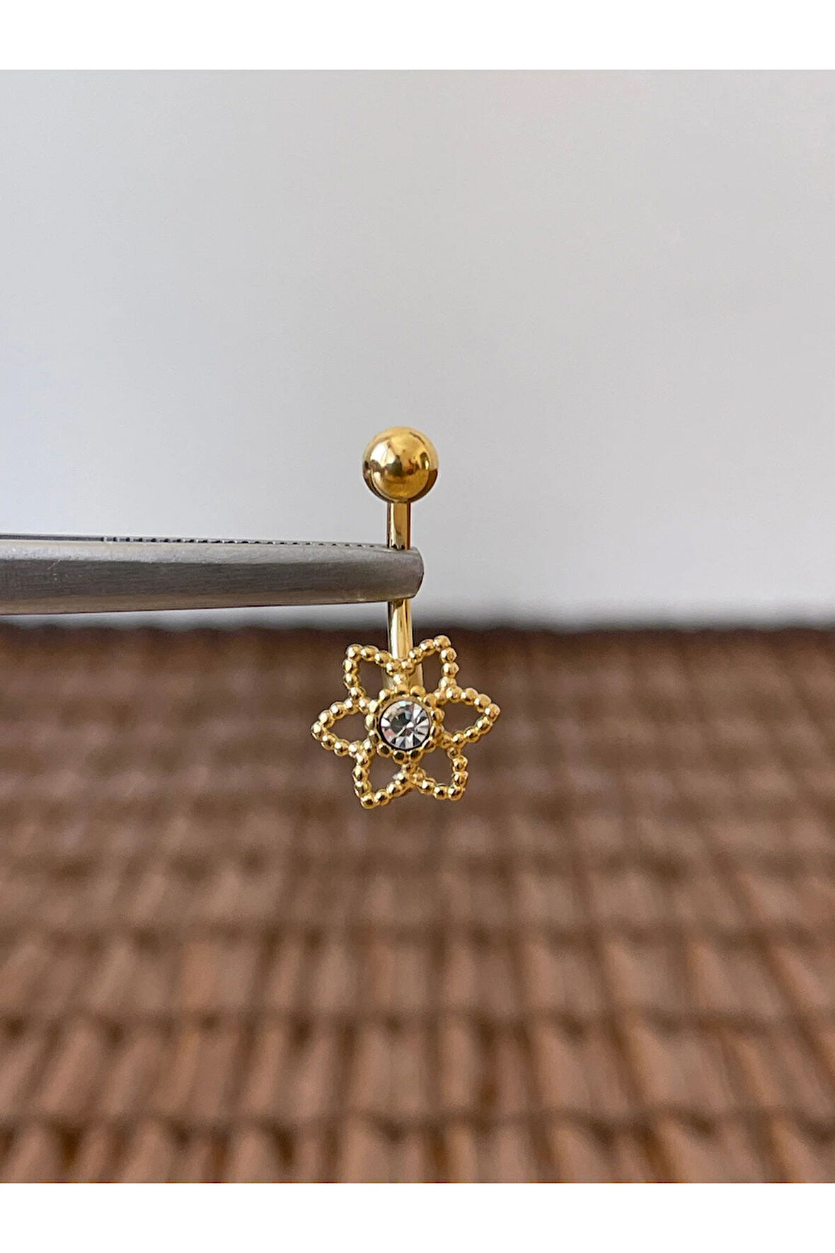 316 L Cerrahi Çelik Anti Alerjik 10 mm 6 Yapraklı Çiçek Model Göbek Piercingi