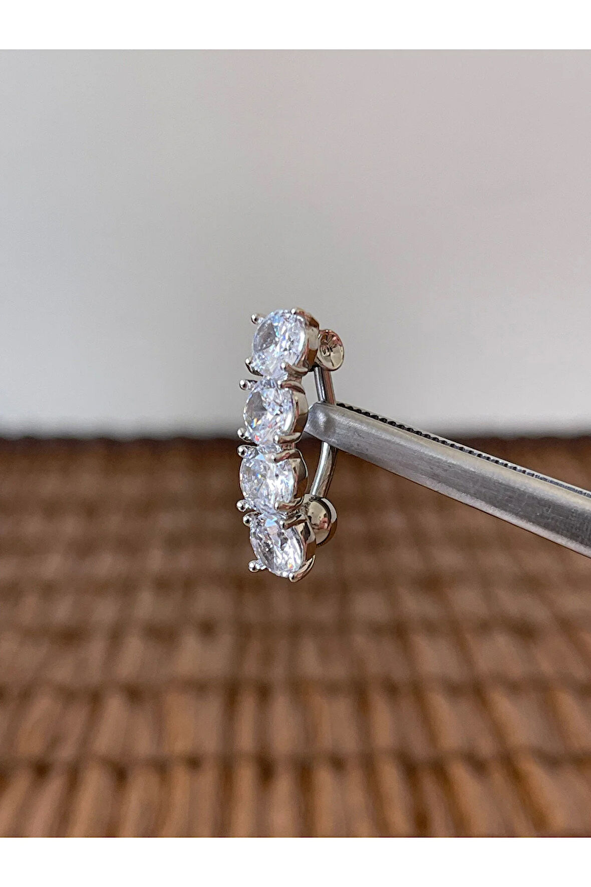 316 L Cerrahi Çelik Anti Alerjik 10 mm 4 Taşlı Şık Abiye Göbek Piercingi