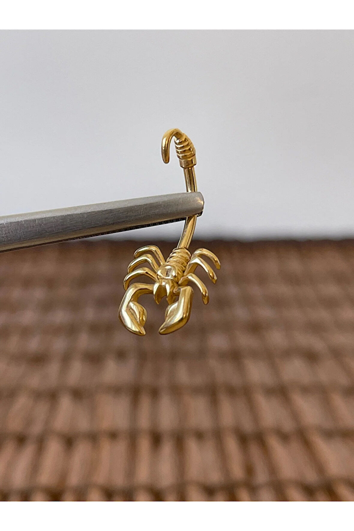 316 L Cerrahi Çelik Anti Alerjik 10 mm Akrep Model Göbek Piercingi Akrep Piercing