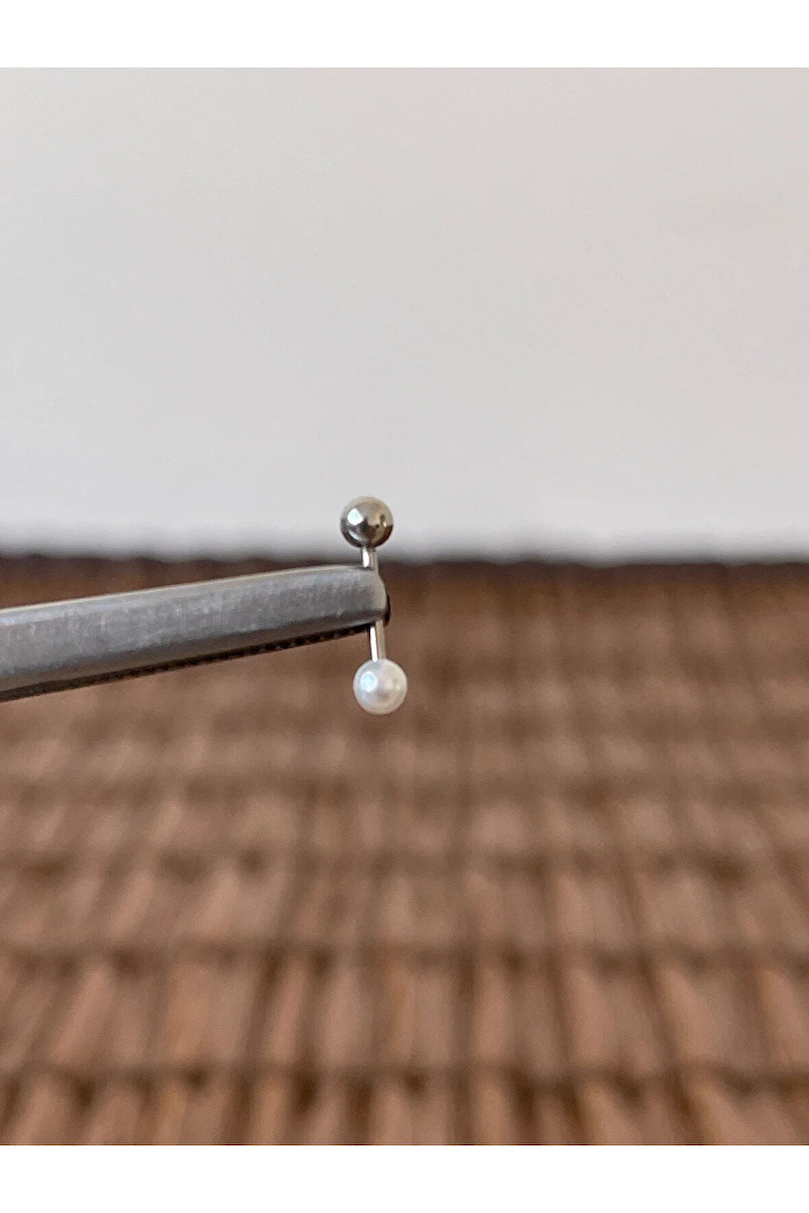 316 L Cerrahi Çelik Anti Alerjik 8 mm İncili Kıkırdak Helix Tragus Piercingi