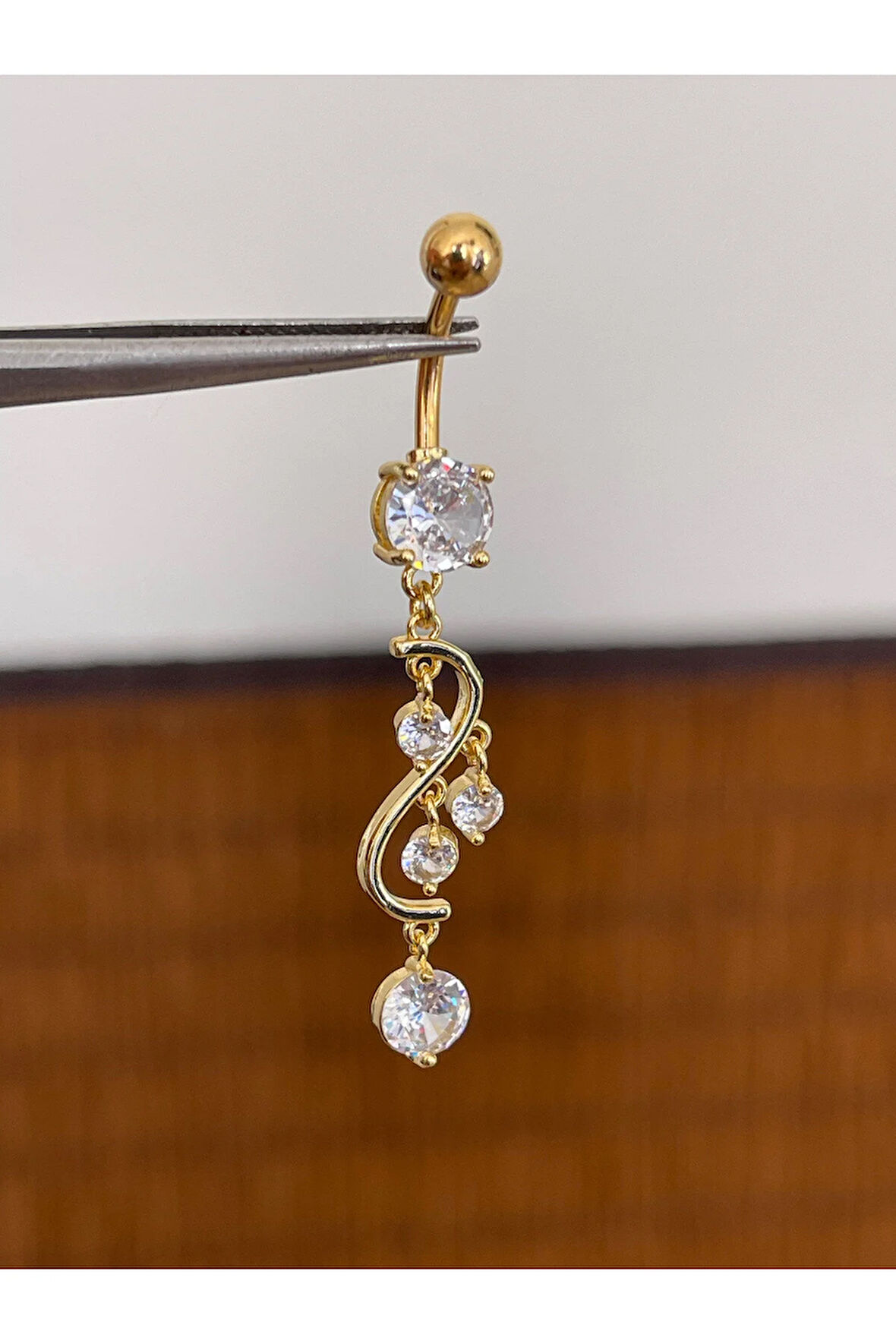 316 L Cerrahi Çelik Anti Alerjik 10 mm Kristal Taşlı Sallantılı Sarmaşık Model Göbek Piercingi
